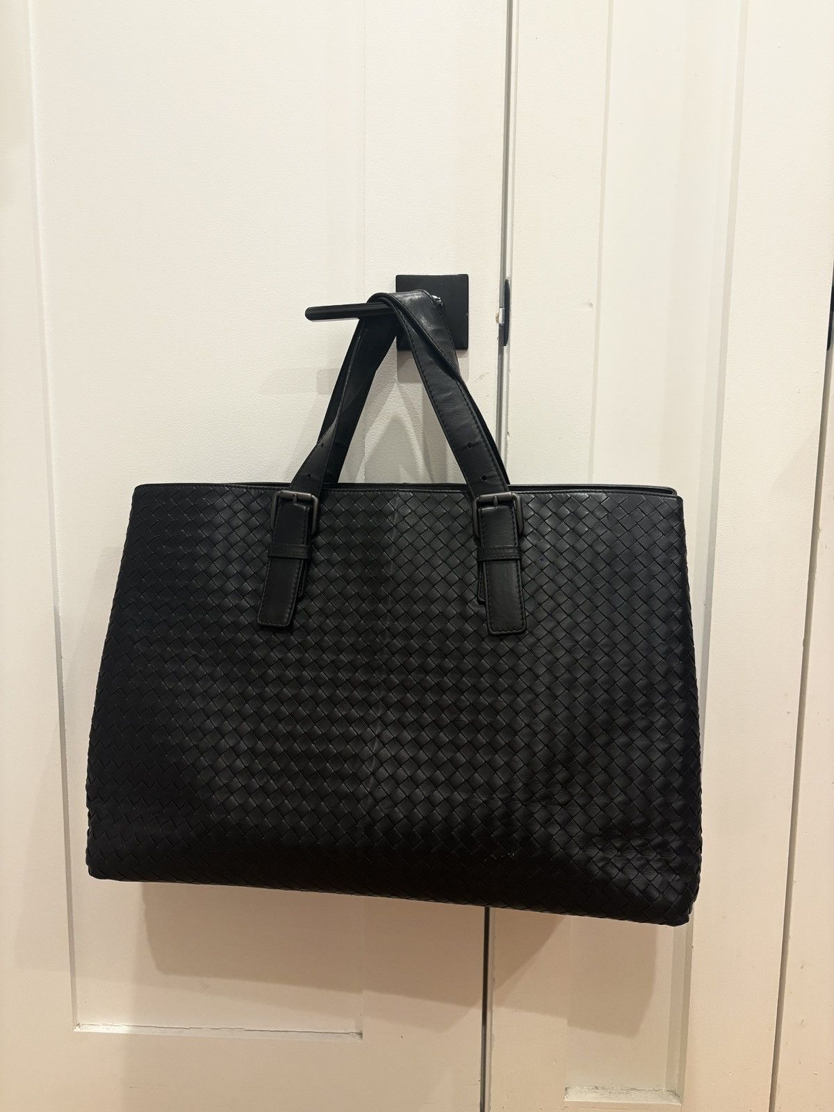 Bottega Veneta Bottega Veneta Cabat Large Intrecciato Leather Tote Size ONE SIZE - 1 Thumbnail