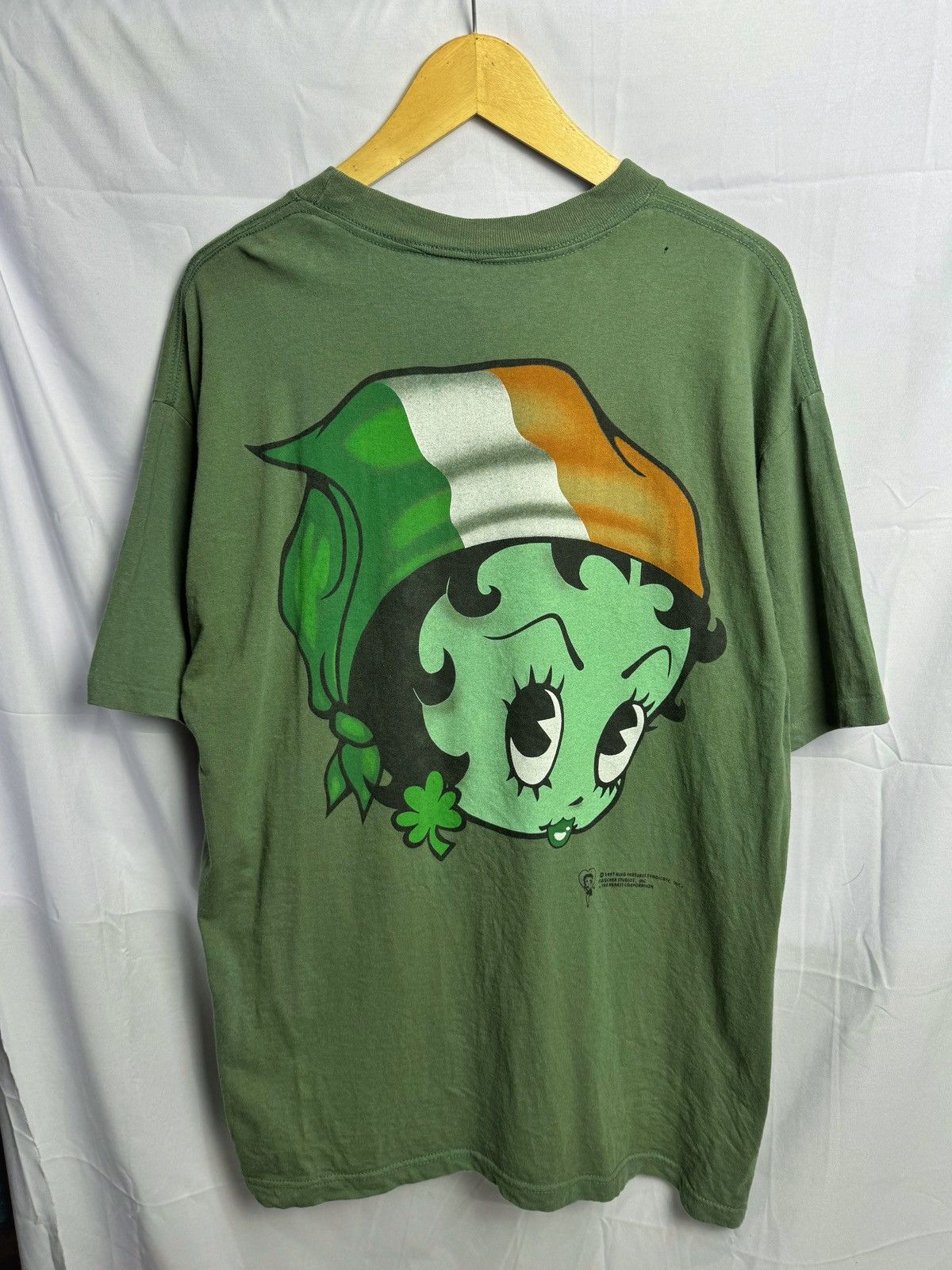 Image of Cartoon Network x Movie Vintage Betty Boop Tees in Green, Men's (Size XL)