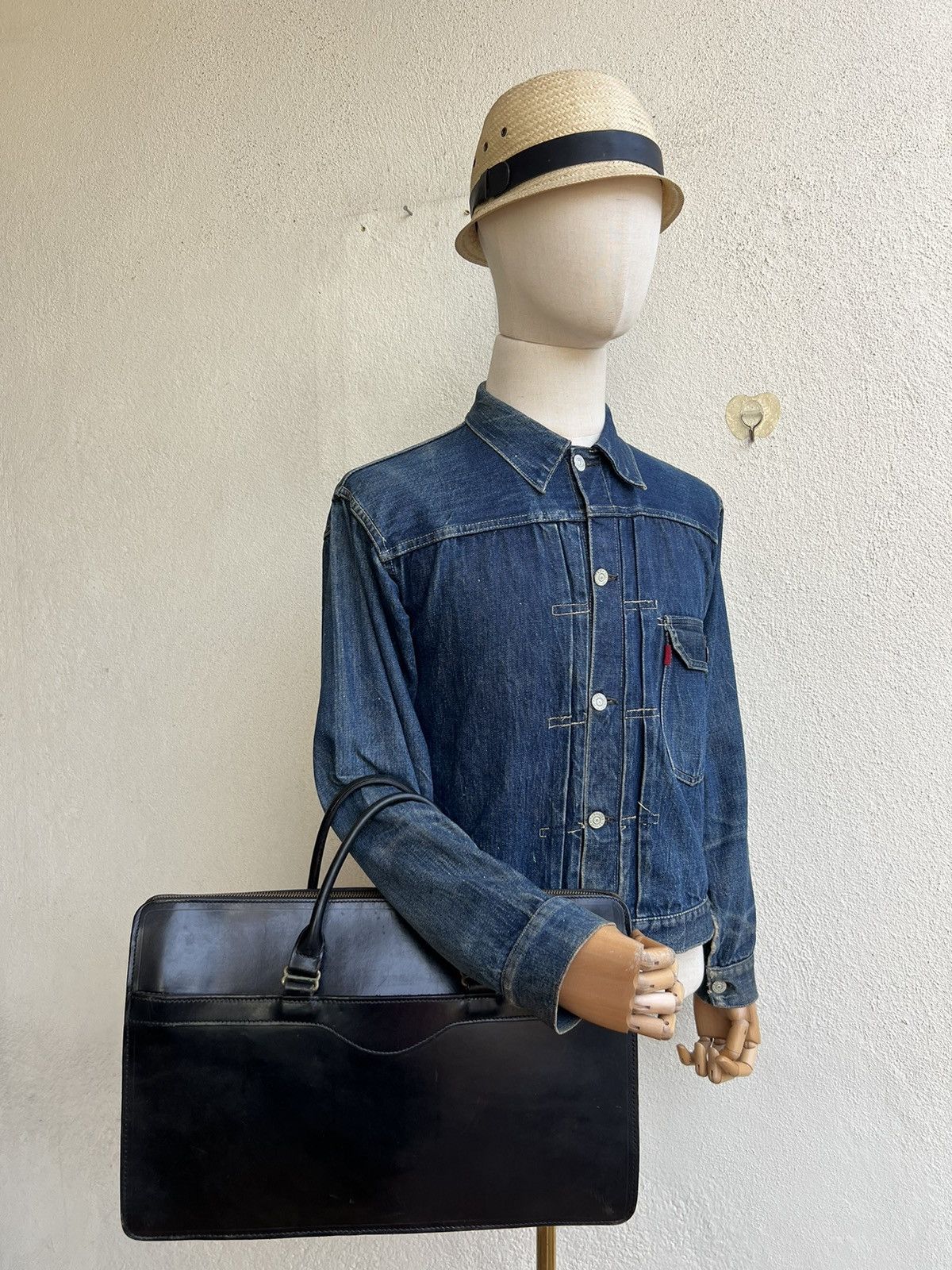 Whitehouse Cox Vintage Whitehouse Cox England Scratches Patina Leather Bag Size ONE SIZE - 4 Thumbnail