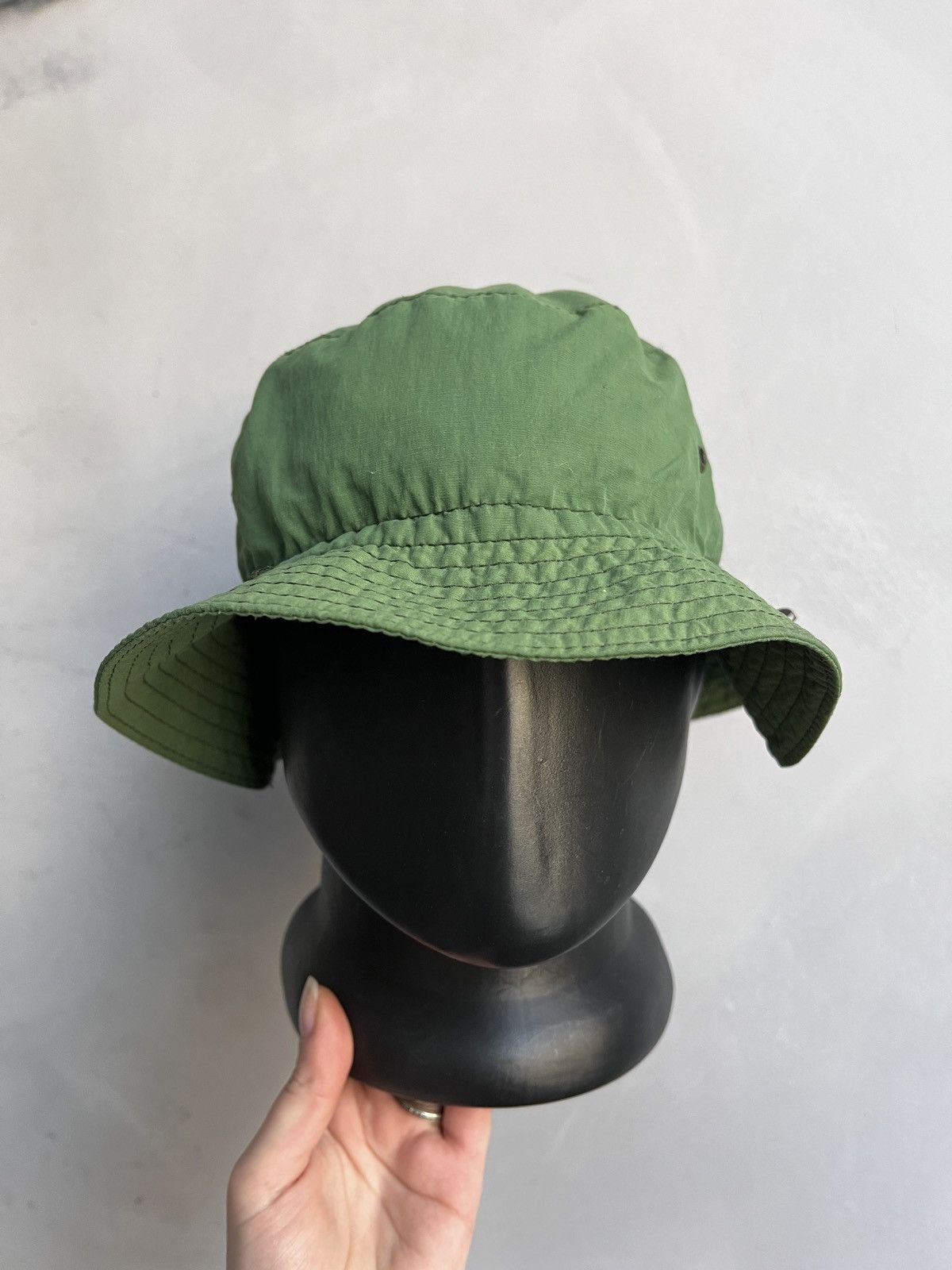 Fjallraven Vintage Fjallraven Green Bucket Hat Streetwear Size ONE SIZE - 3 Thumbnail
