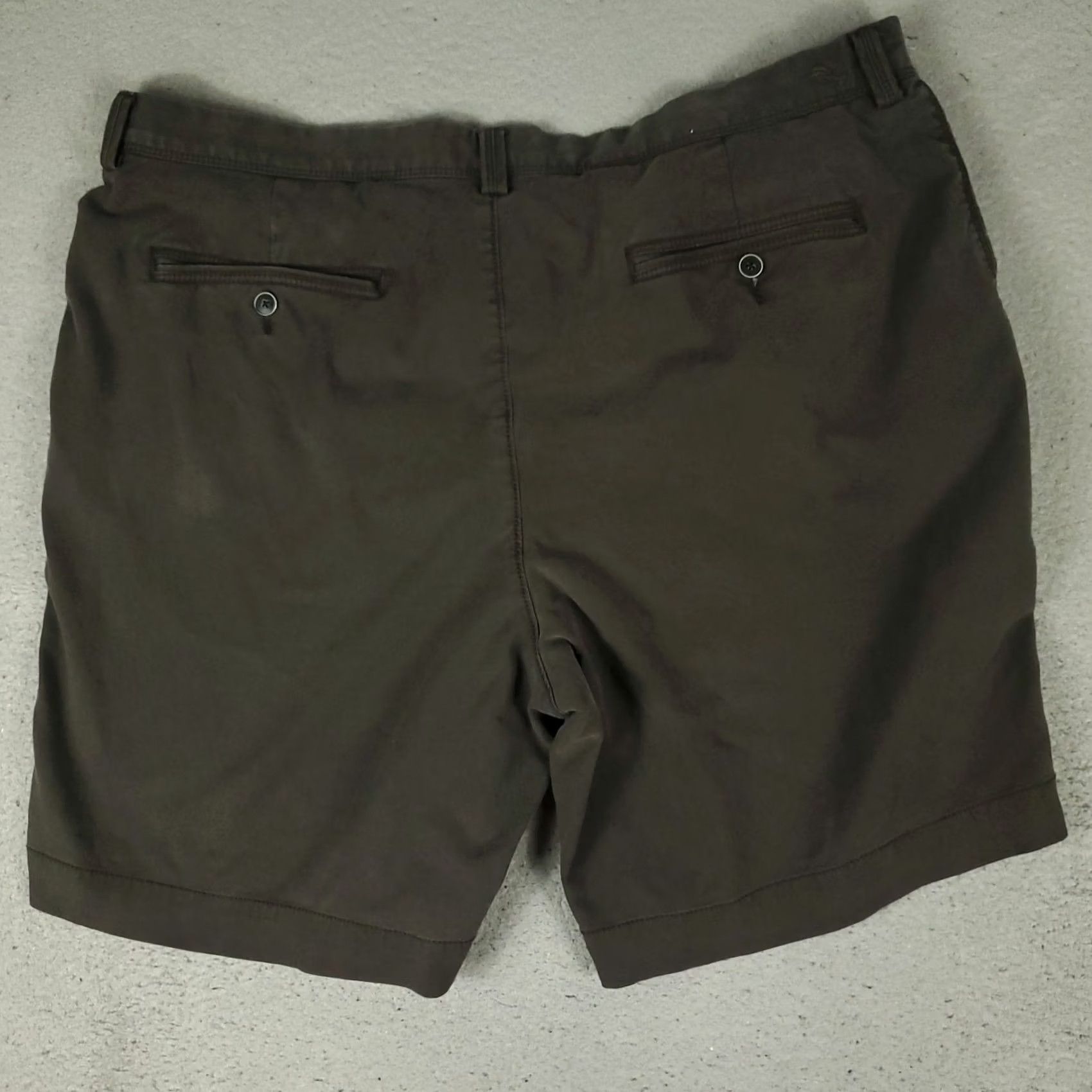 Tommy Bahama Tommy Bahama Shorts Mens Size 42 Brown Cotton Blend Flat Front Chino Size US 42 / EU 58 - 7 Thumbnail