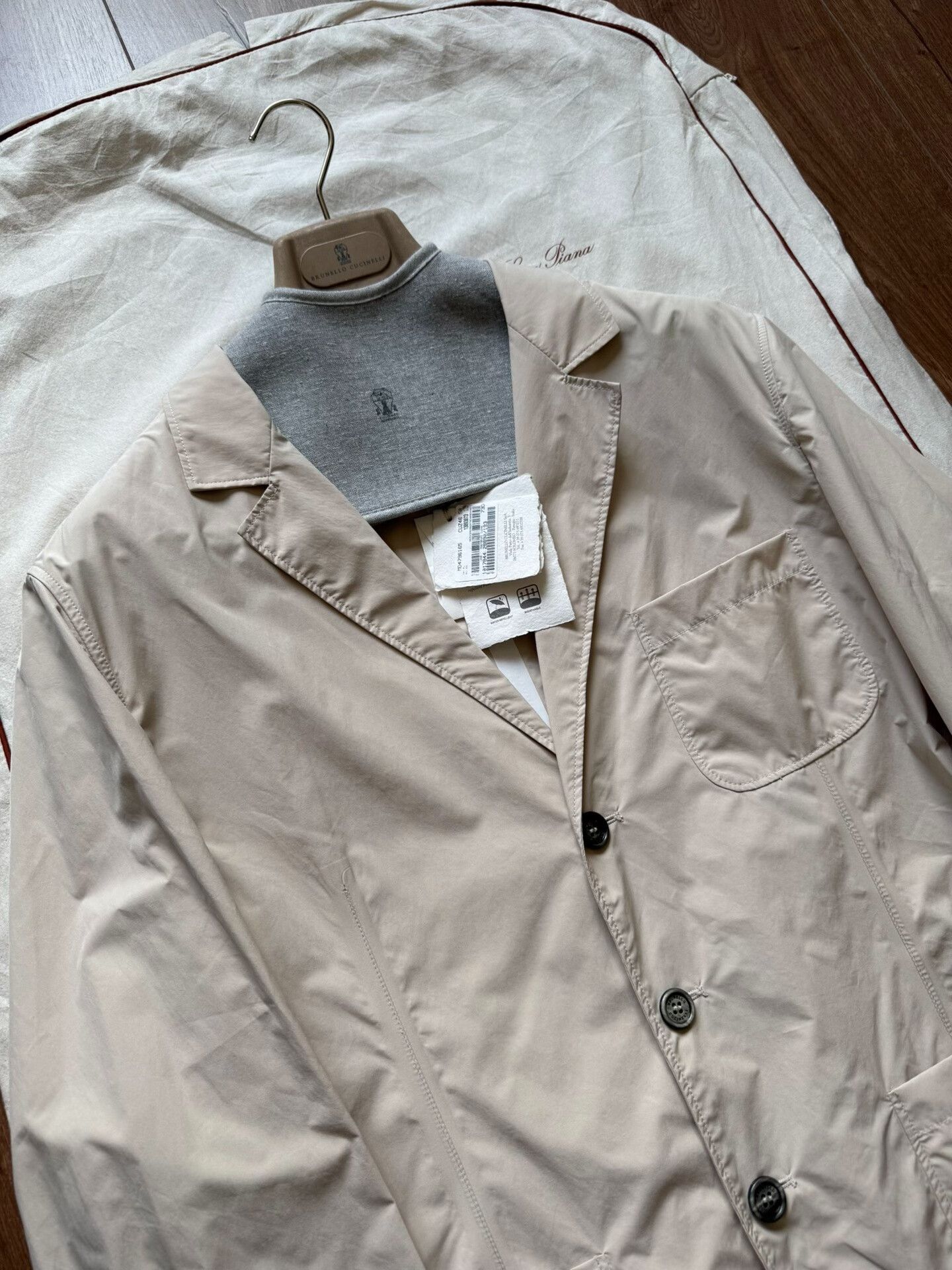 Brunello Cucinelli Brunello Cucinelli Beige Jacket Spring/Summer Size US M / EU 48-50 / 2 - 2 Thumbnail