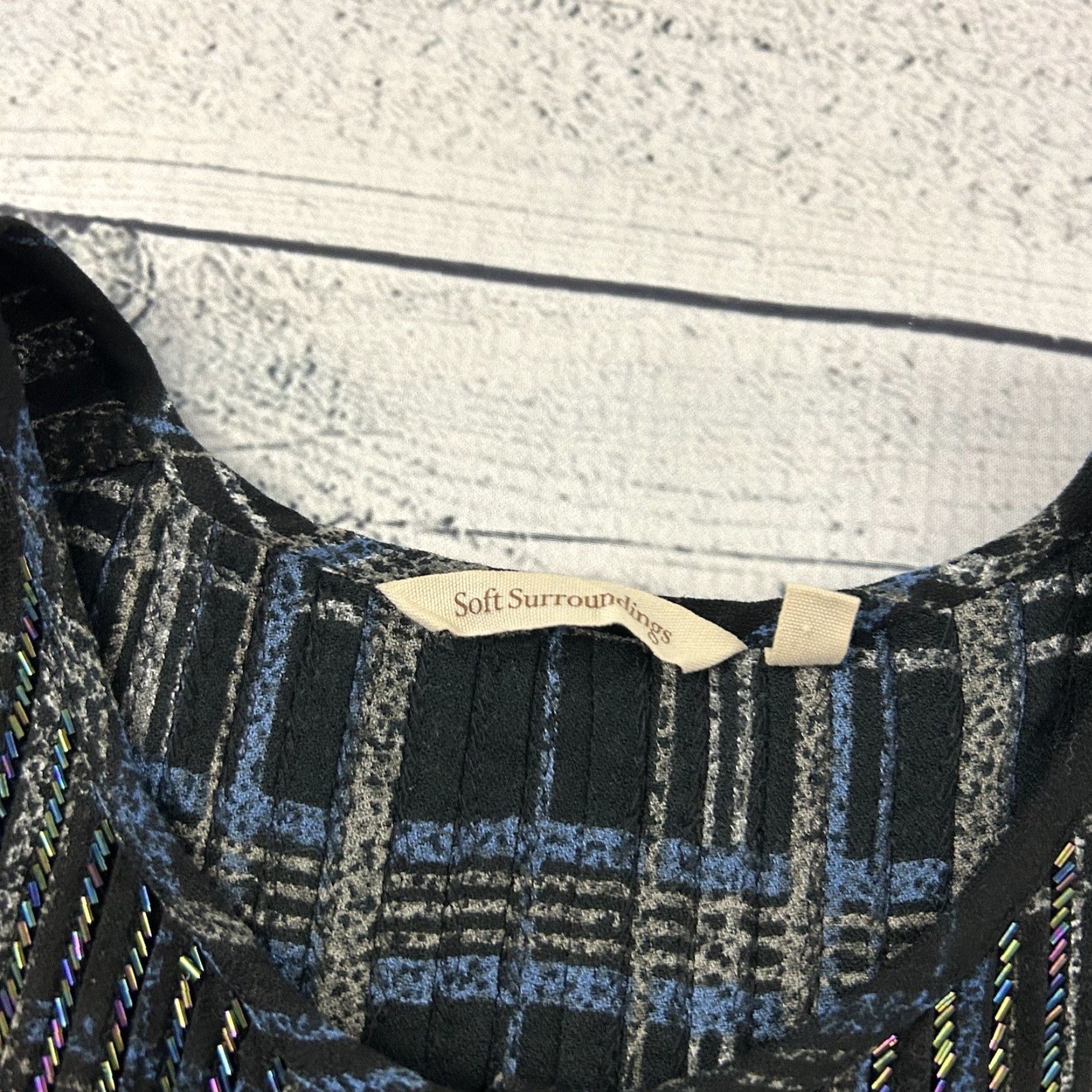 Soft Surroundings Soft Surroundings Beaded Long Sleeve Button Front Tunic Top Women's L Black Size L / US 10 / IT 46 - 2 Thumbnail
