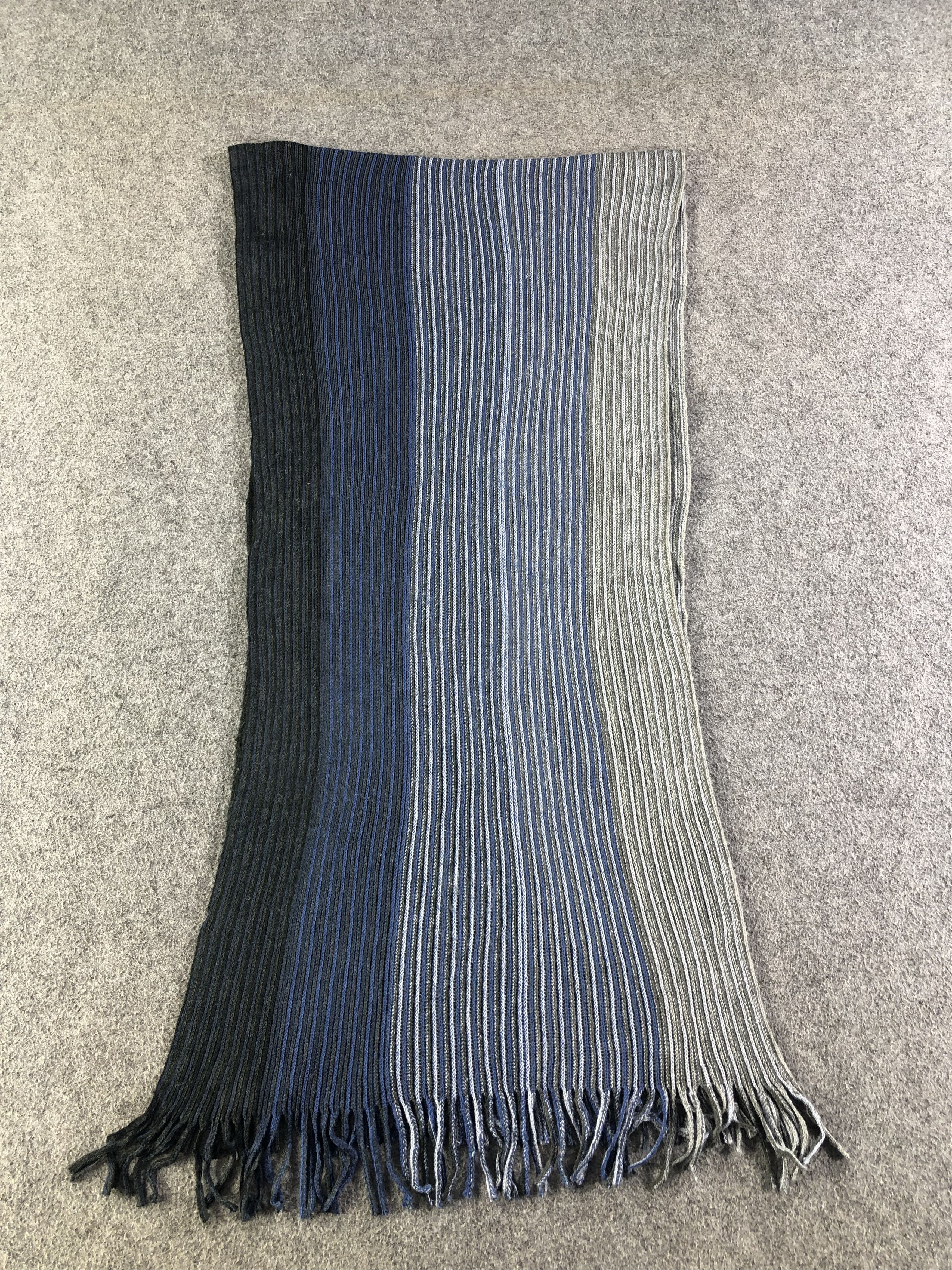 Hiroko Koshino Homme Hiroko Koshino Homme Scarf / Muffler / Neckwear Size ONE SIZE - 2 Thumbnail