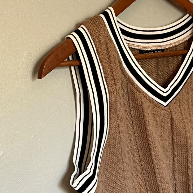 Shein SHEIN Cable Knit Vest - S Size S / US 4 / IT 40 - 2 Thumbnail
