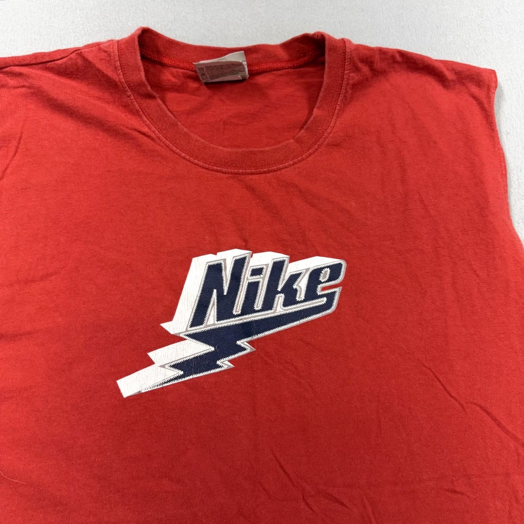 Nike VINTAGE Nike Shirt Mens XL Red Sleeveless Lightning Bolt Graphic Tank Y2k Size US XL / EU 56 / 4 - 2 Thumbnail