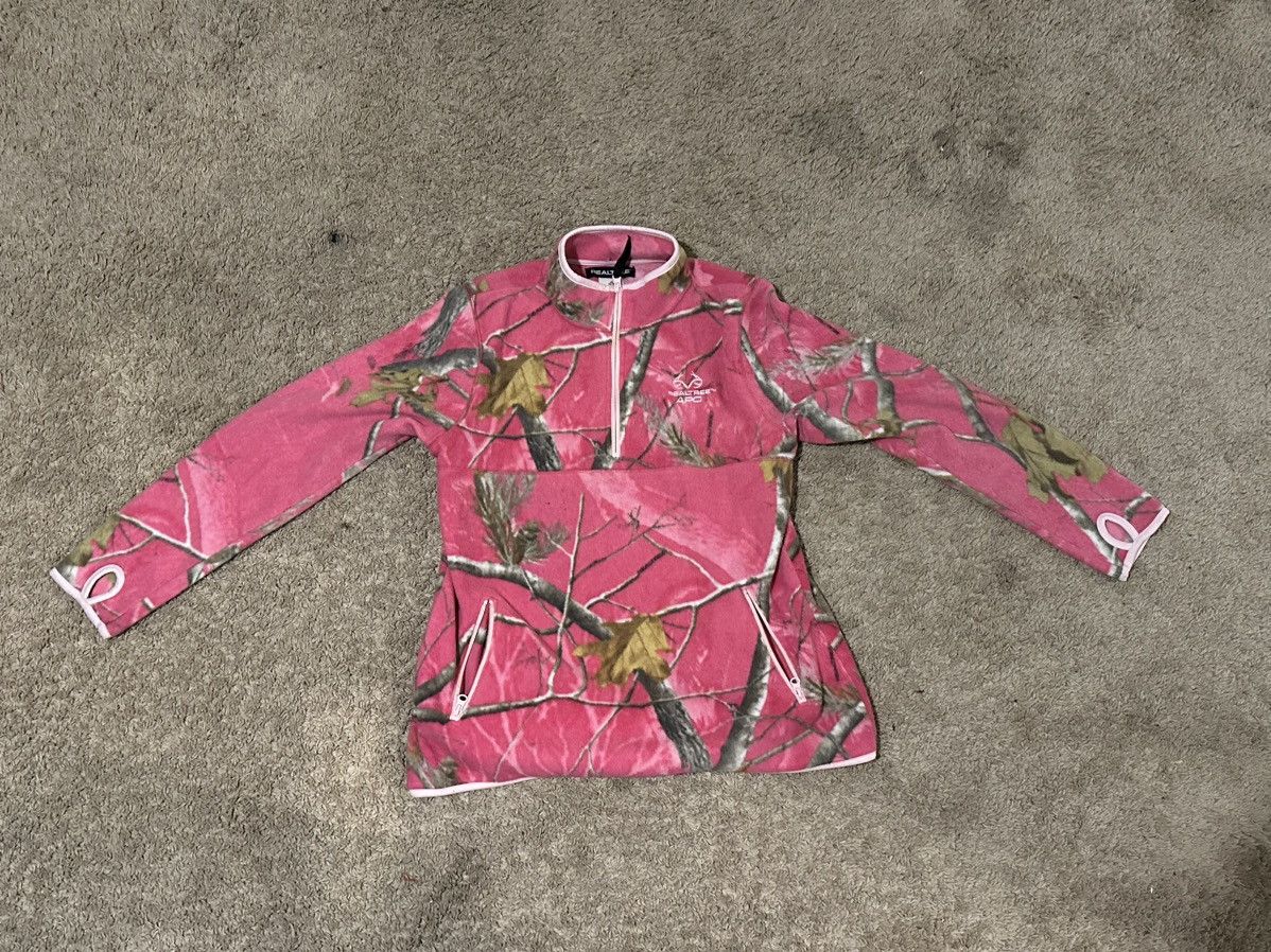 Realtree Camo pink real tree sweater Size US L / EU 52-54 / 3 - 1 Thumbnail