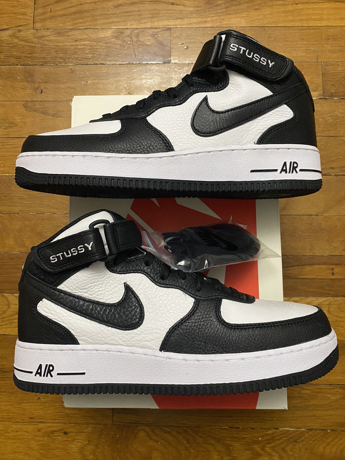 CNCPTS × Nike Size 9.5M / 11W - Air Force 1 Mid Concept Black White Panda Size US 9.5 / EU 42-43 - 2 Thumbnail