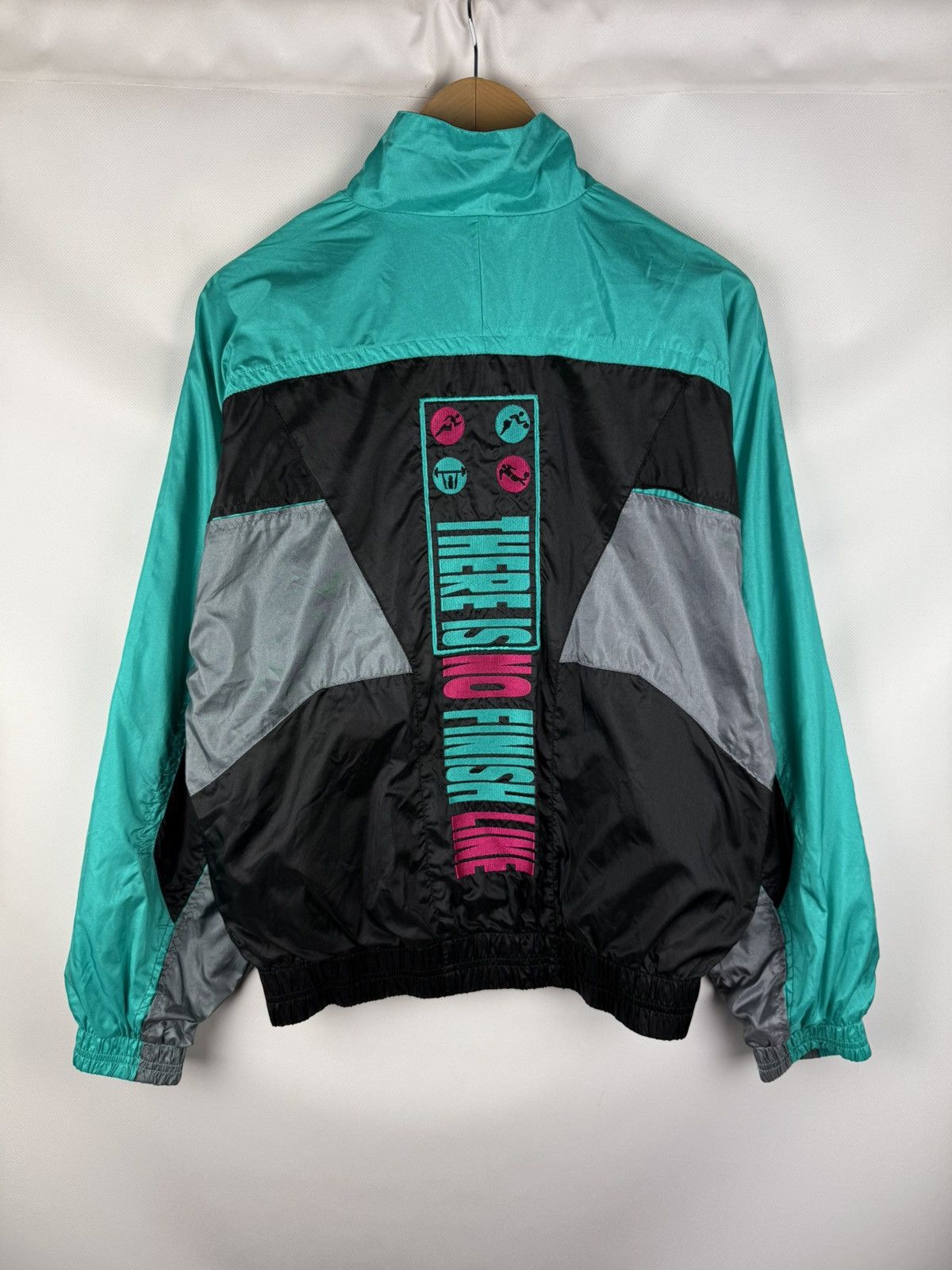 Nike Nike Vintage Men’s Nylon Full Zip Windbreaker Jacket Size S Size US S / EU 44-46 / 1 - 15 Thumbnail