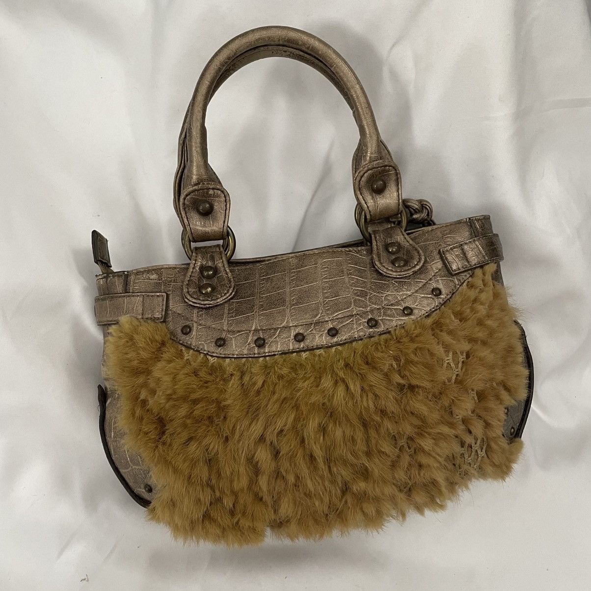 Japanese Brand Vintage styled Y2K Fur Mini Shoulder Bag Size ONE SIZE - 2 Thumbnail