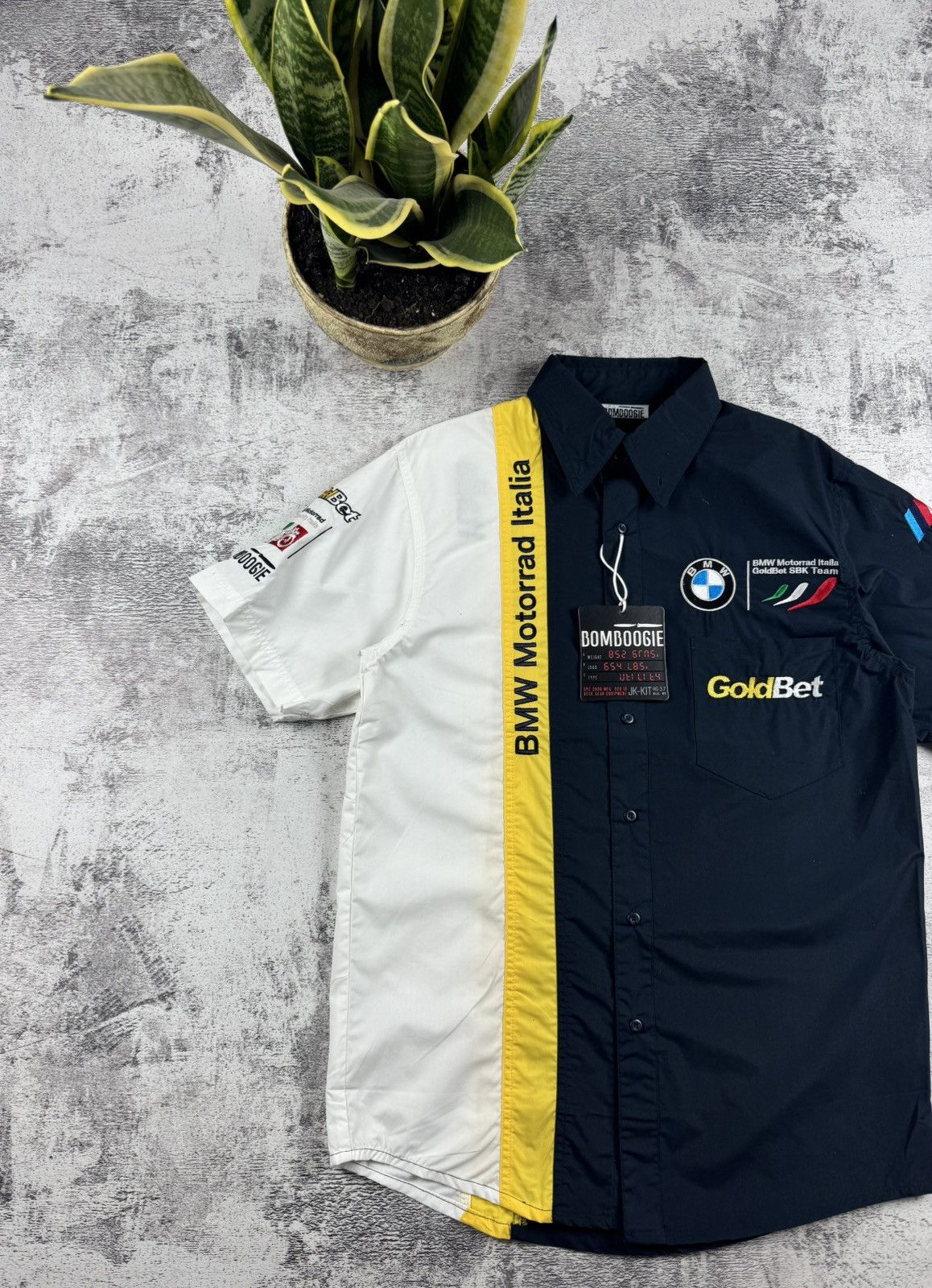 Bomboogie Vintage Bomboogie Formula 1 F1 Motorrad Button NEW Shirt Tee Size US S / EU 44-46 / 1 - 4 Thumbnail