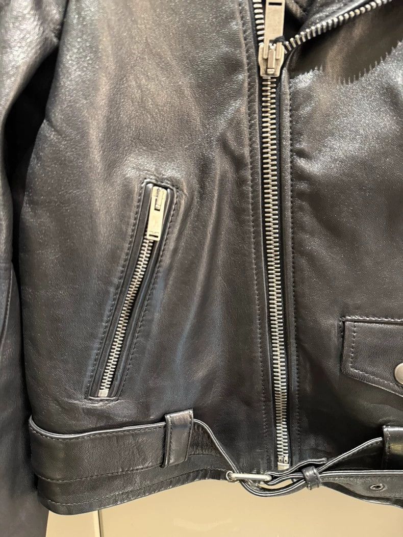 Saint Laurent Paris Saint Laurent Paris Saint Laurent Women's Casual Leather J Size US S / EU 44-46 / 1 - 5 Thumbnail