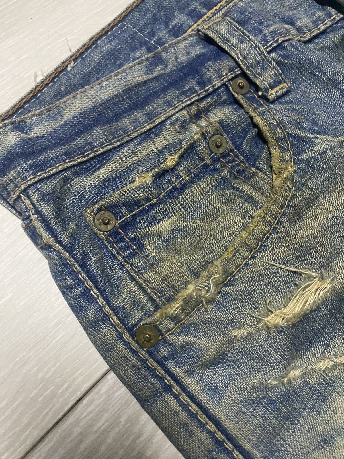 Levi's Vintage Levis Grunge Style Distressed Repair Loose Jeans Size US 32 / EU 48 - 11 Thumbnail