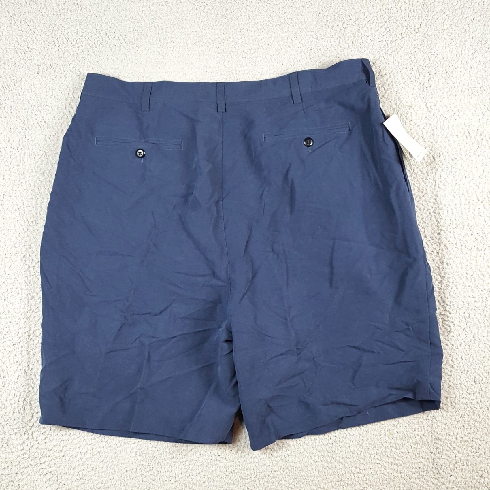 Izod VINTAGE IZOD Navy Blue Pleated Front Bermudas Mens Size 38 Relaxed Preppy Bermuda Golf Shorts Size US 38 / EU 54 - 3 Thumbnail