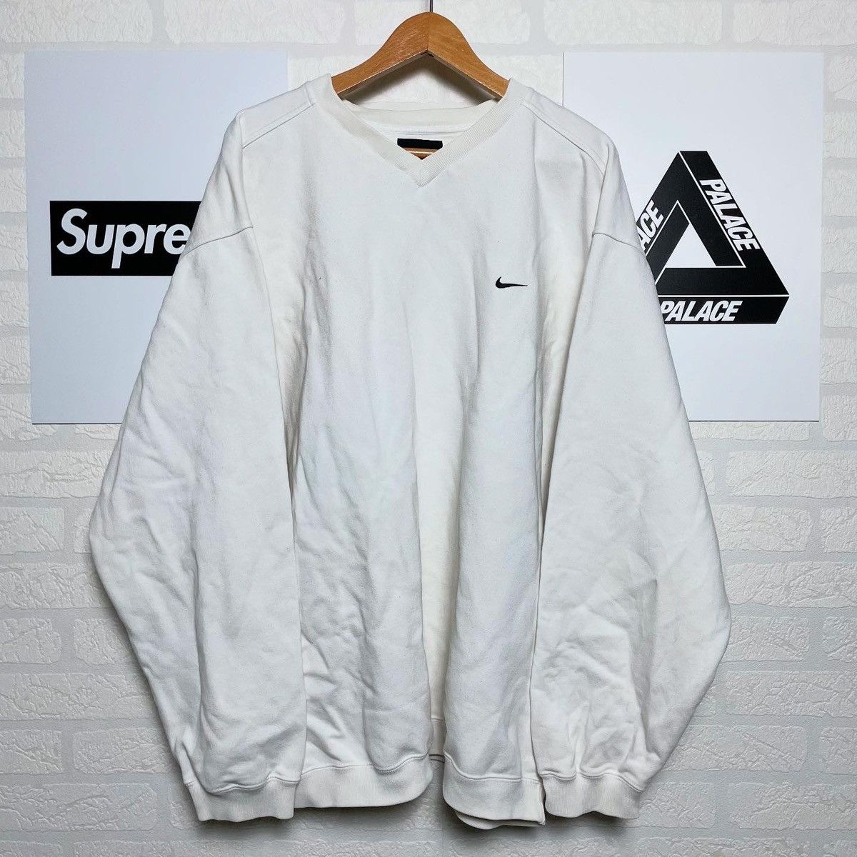 Nike 90s Vintage Nike Sweatshirt Boxy Fit Mini Swoosh Y2k Size US XXL / EU 58 / 5 - 1 Thumbnail