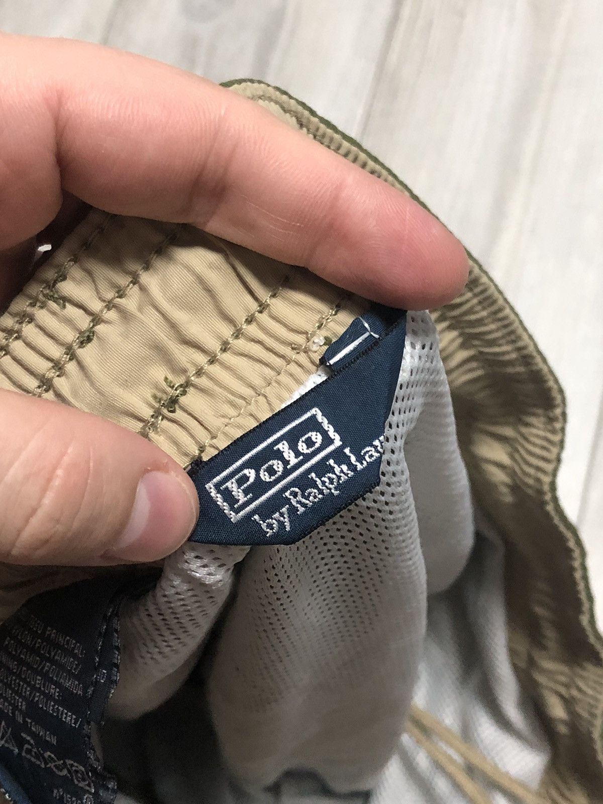 Vintage Vintage 90s Polo Ralph Lauren Nylon Khaki Shorts Casual Hype Size US 32 / EU 48 - 4 Thumbnail