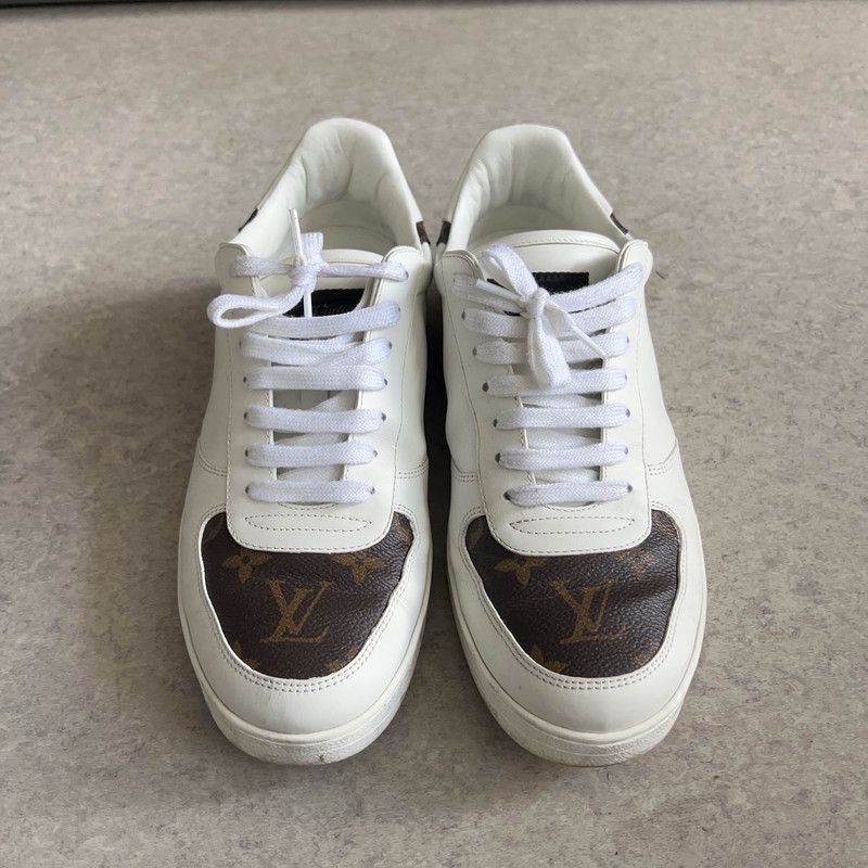 Louis Vuitton Louis Vuitton Rivoli Low Top Sneakers for Men - Size US 8.5 / EU 41-42 - 2 Thumbnail