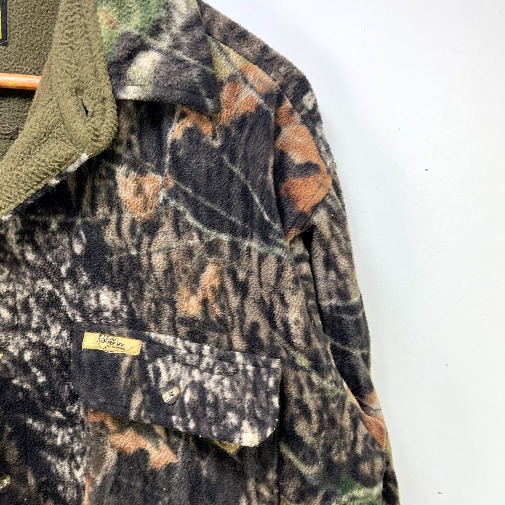 Vintage VINTAGE Real Tree Camo Fleece Button Up Sweater L Mens Green 90s Hunting Christmas Not Specified Size US L / EU 52-54 / 3 - 3 Thumbnail