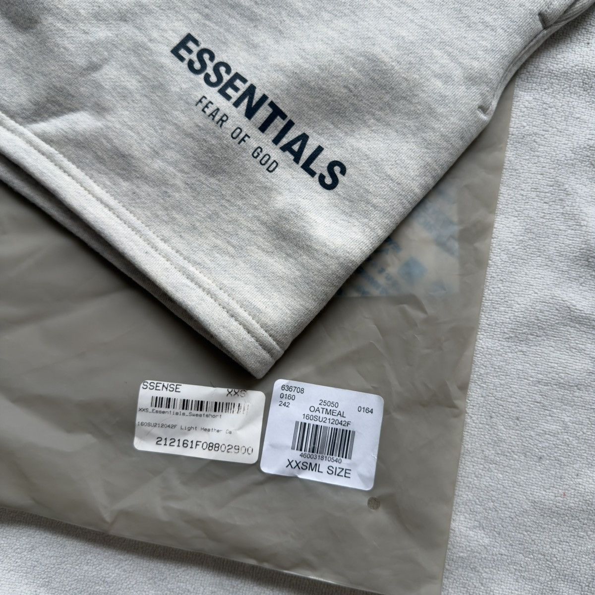Essentials FEAR OF GOD ESSENTIAL OATMEAL DWEATSHORT Size US 28 / EU 44 - 6 Thumbnail