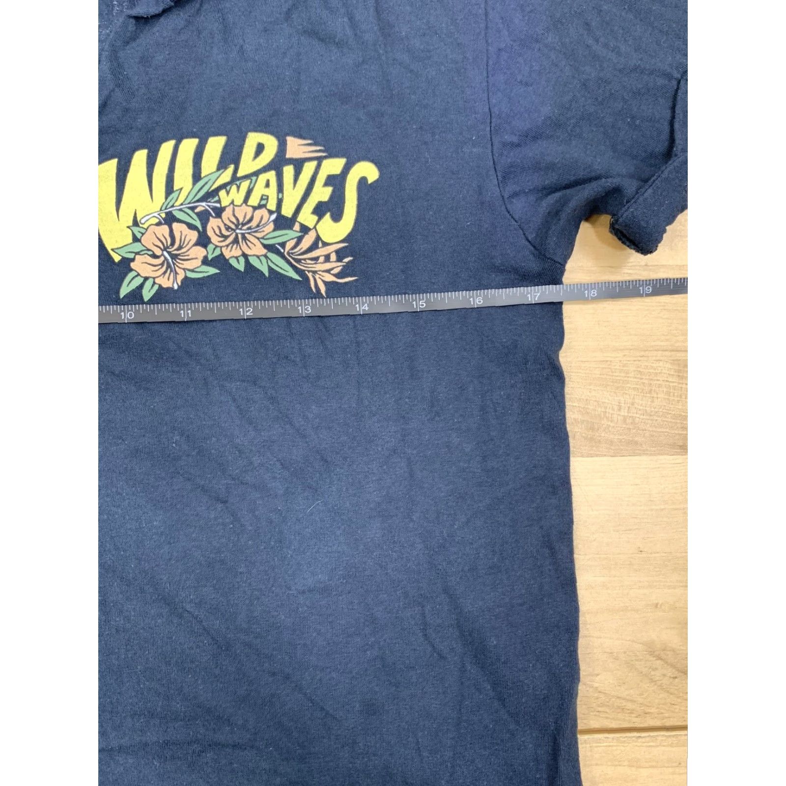 Vintage Obsessive Love T-Shirt Black Cropped Short Sleeve Crew Neck Women Slim Regular Size S Wild Waves Surfing Malibu Theme Vintage No? Size S / US 4 / IT 40 - 6 Thumbnail
