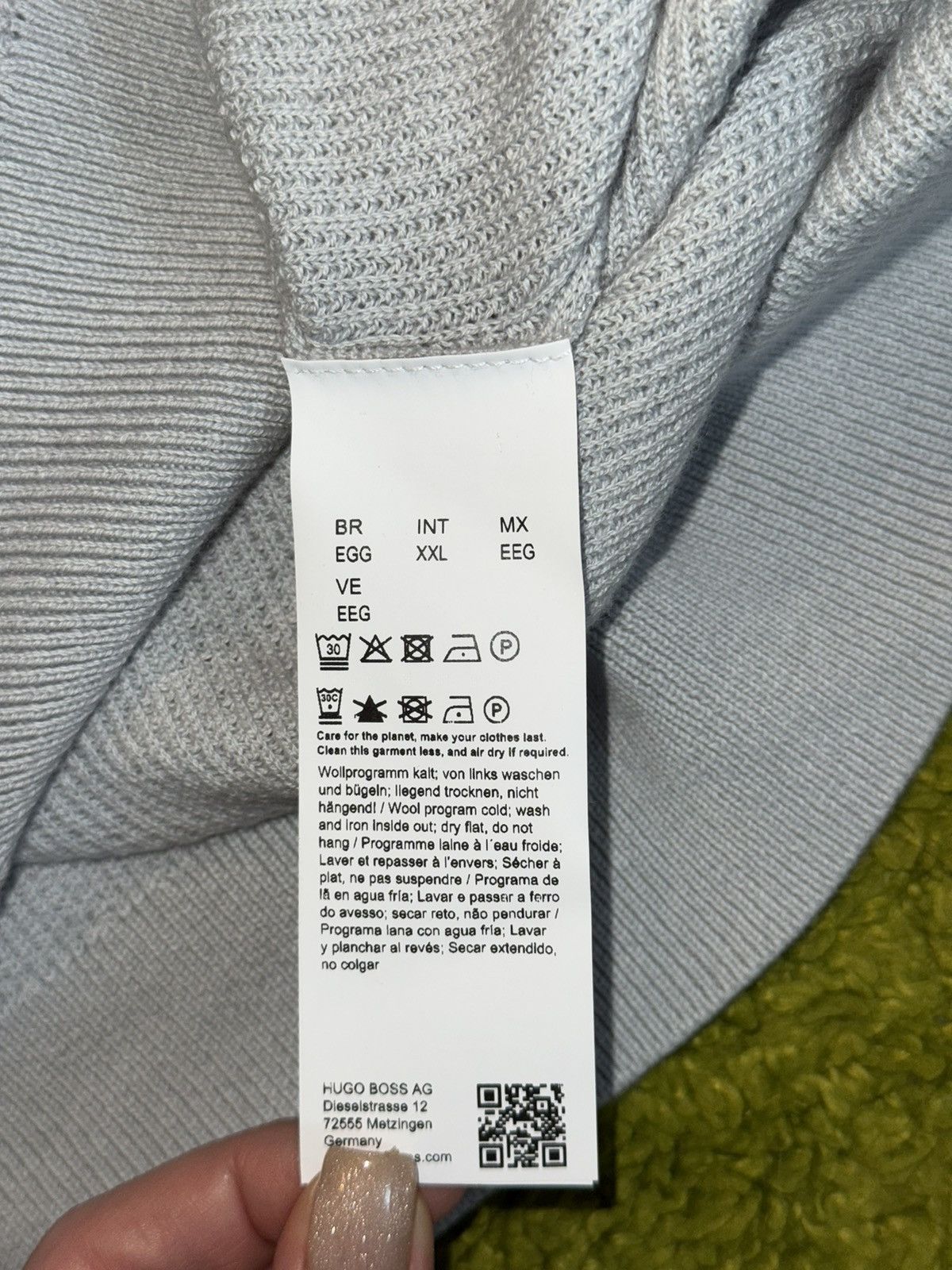 Designer × Hugo Boss Hugo Boss cashmere blend patch logo sweater Size US XXL / EU 58 / 5 - 7 Thumbnail