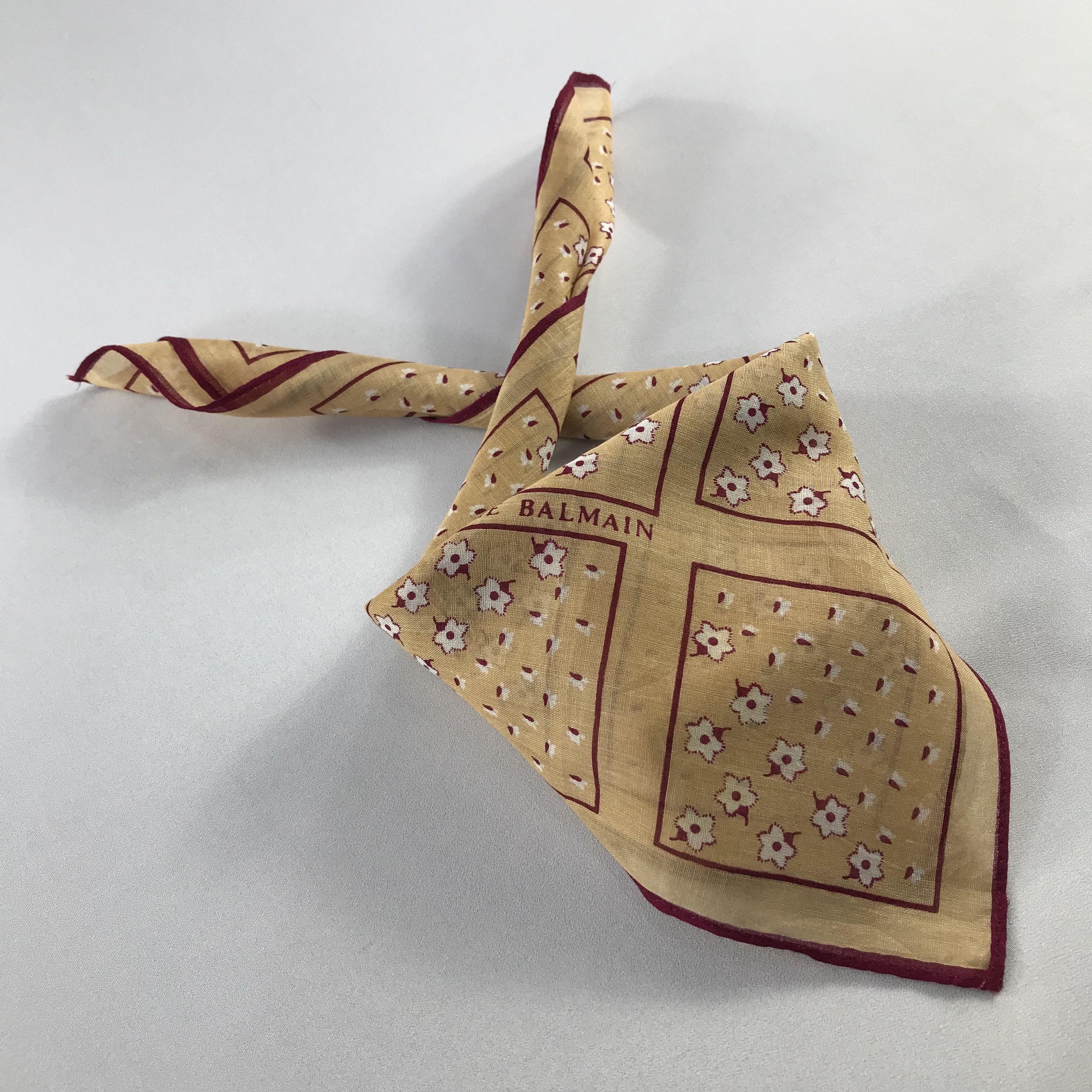 Pierre Balmain Pierre Balmain Handkerchief / Bandana / Neckerchief C585 Size ONE SIZE - 2 Thumbnail
