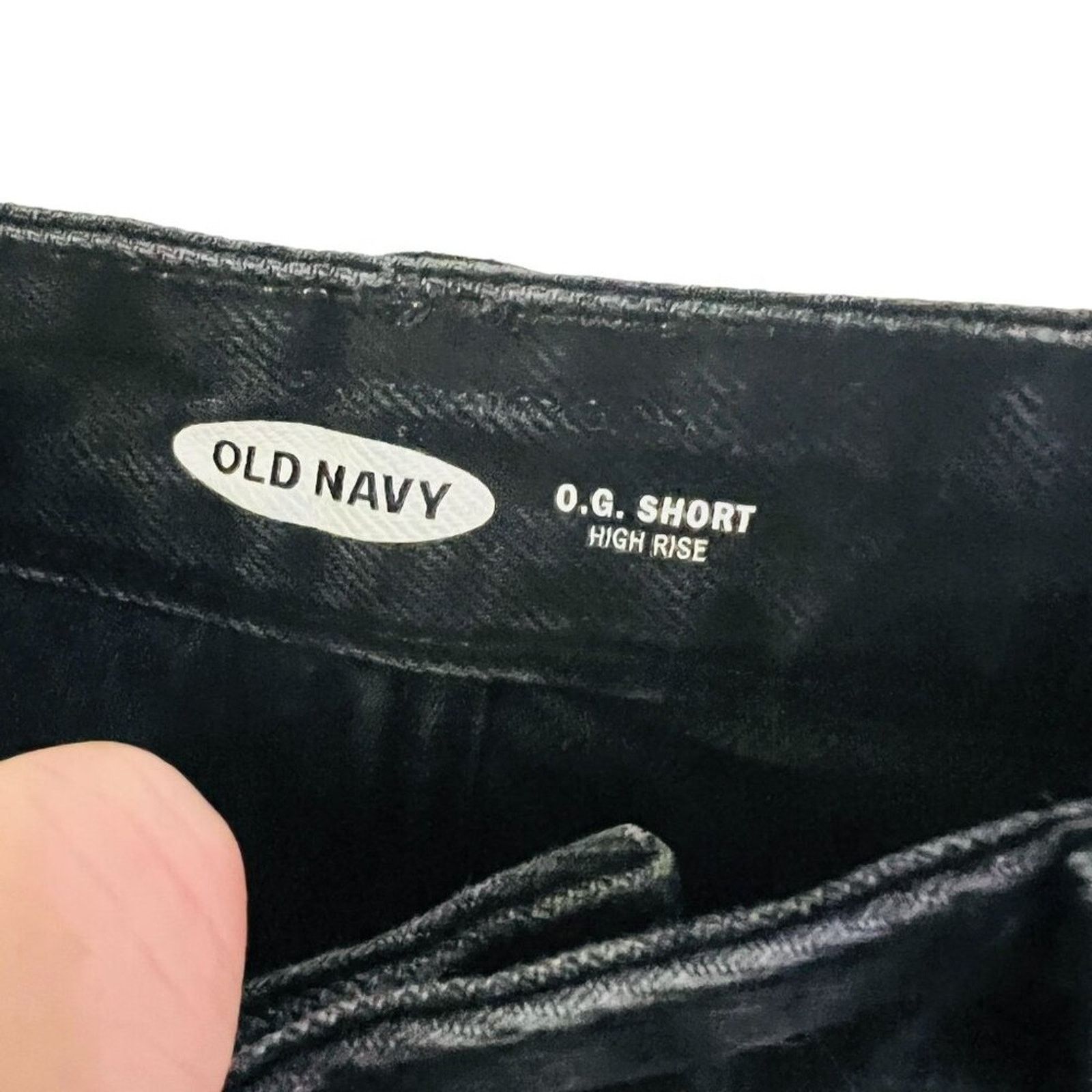 Old Navy Old Navy High-Waisted O.G. Straight Cut-Off Jean Shorts 8 Size 30" / US 8 / IT 44 - 2 Thumbnail