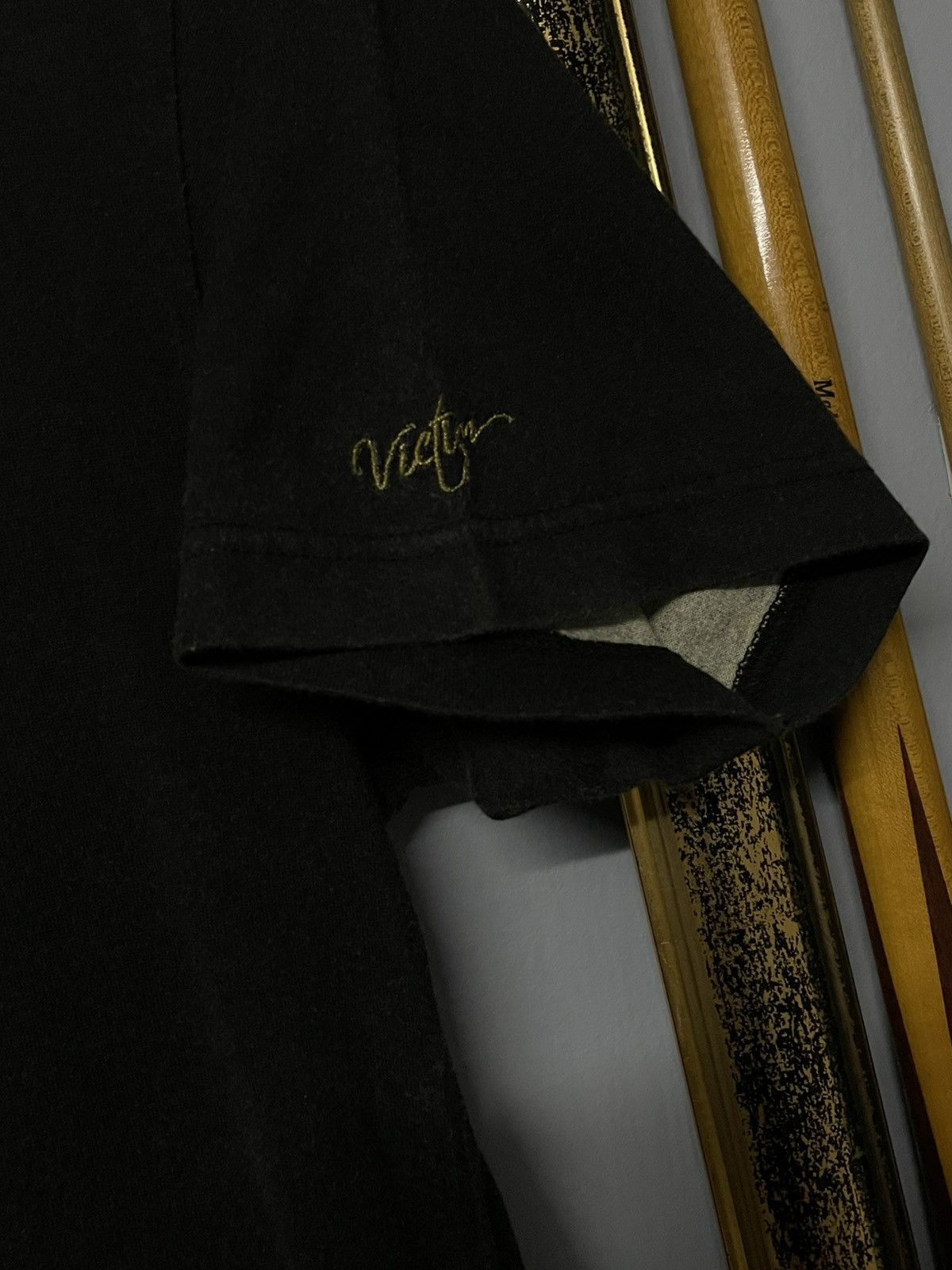 Designer × Japanese Brand × Vintage Vintage Japan Designer Victim Anarchy Naked Girl Fuck Tshirt Size US M / EU 48-50 / 2 - 6 Thumbnail
