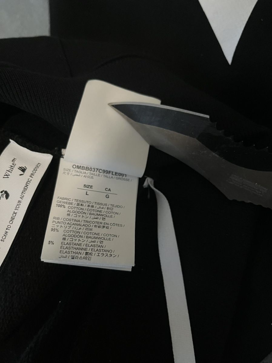 Off-White Off-White Diagonal Helvetica Hoodie Size US L / EU 52-54 / 3 - 8 Thumbnail