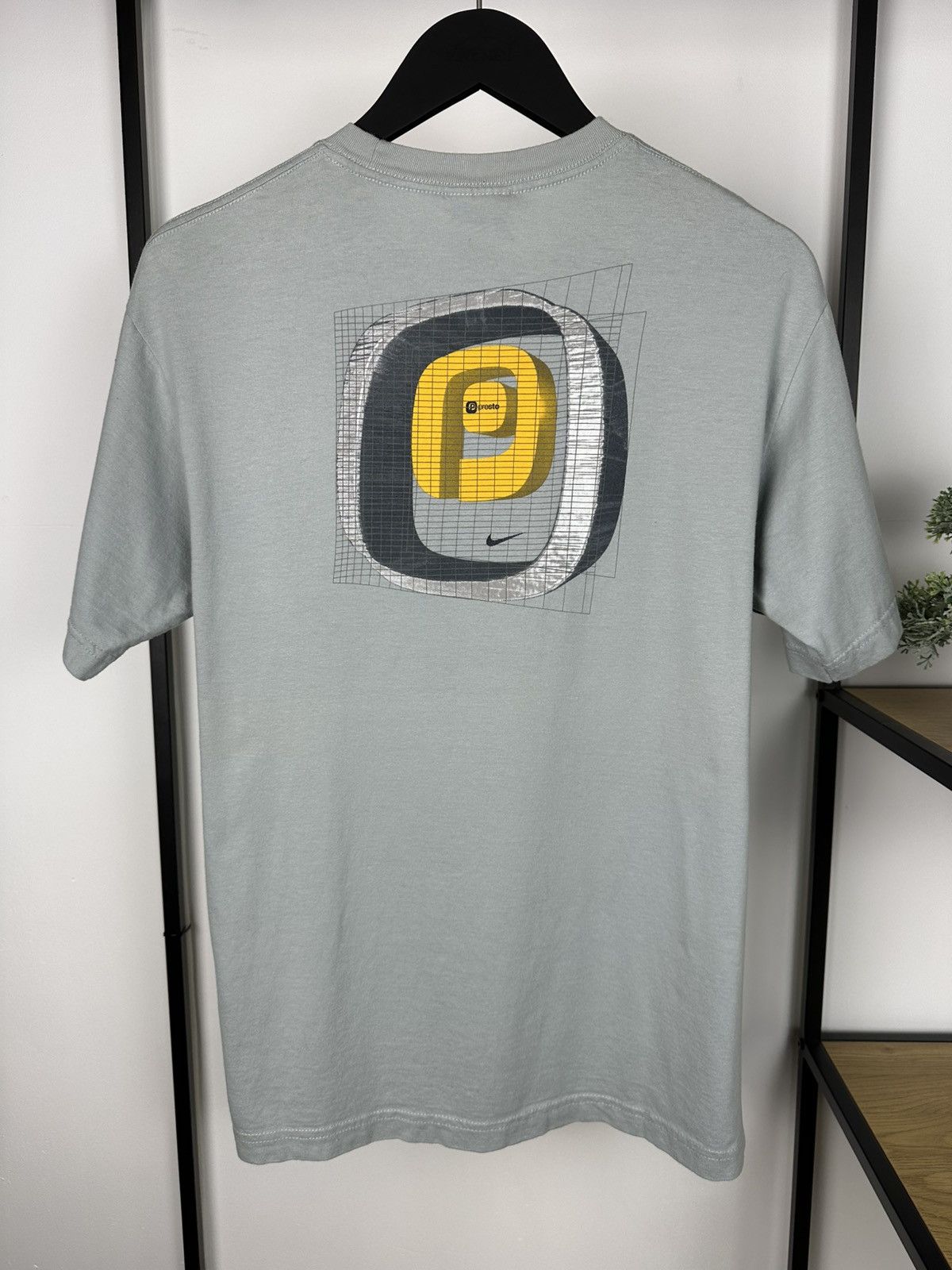 Nike Vintage Nike Presto Centr Swoosh T-Shirt Big Logo Y2K Drill Size US S / EU 44-46 / 1 - 10 Thumbnail