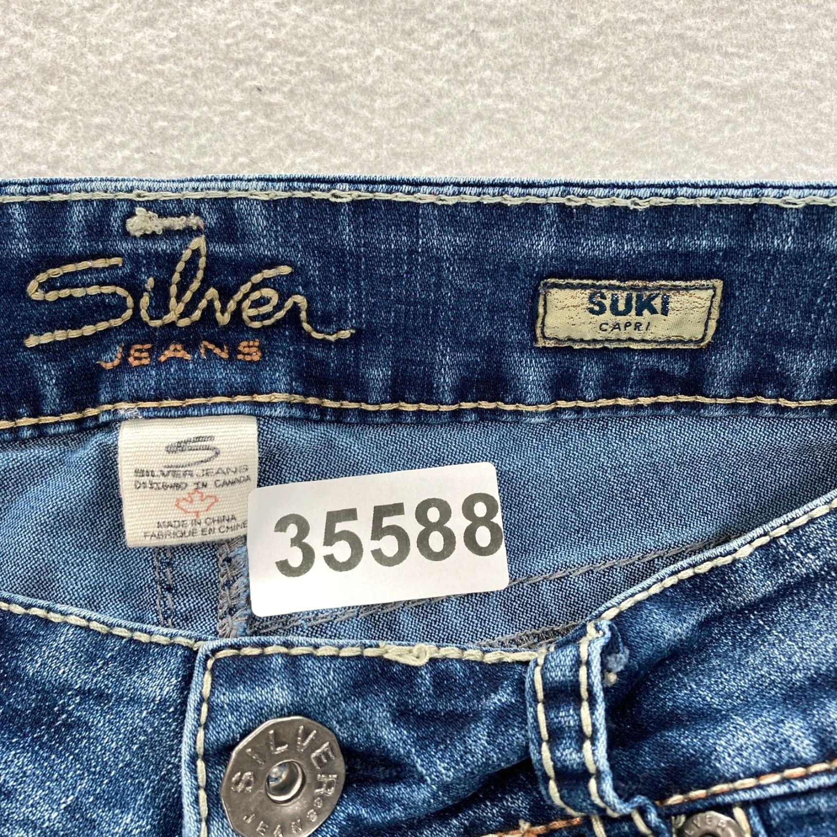 Silver Jeans Co. Silver Jeans Suki Capri Women's 29 Dark Wash Blue Stretch Denim Grunge Cowgirl Jeans Size 29" - 5 Thumbnail