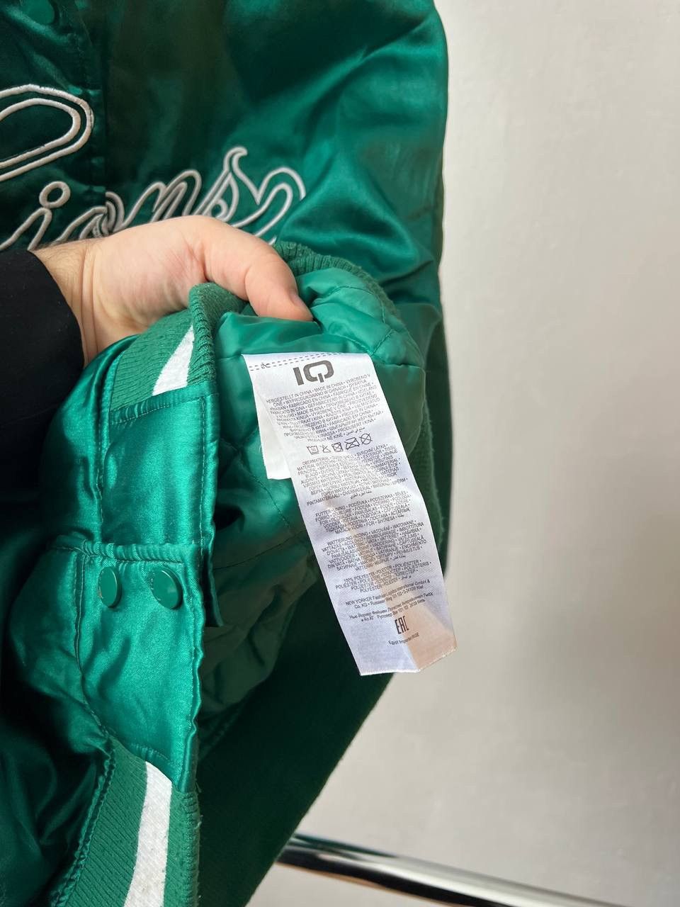 NFL DETROIT LIONS ATHLETIC NFL FBS UNISEX BOMBER JACKET SIZE S Size US S / EU 44-46 / 1 - 14 Thumbnail