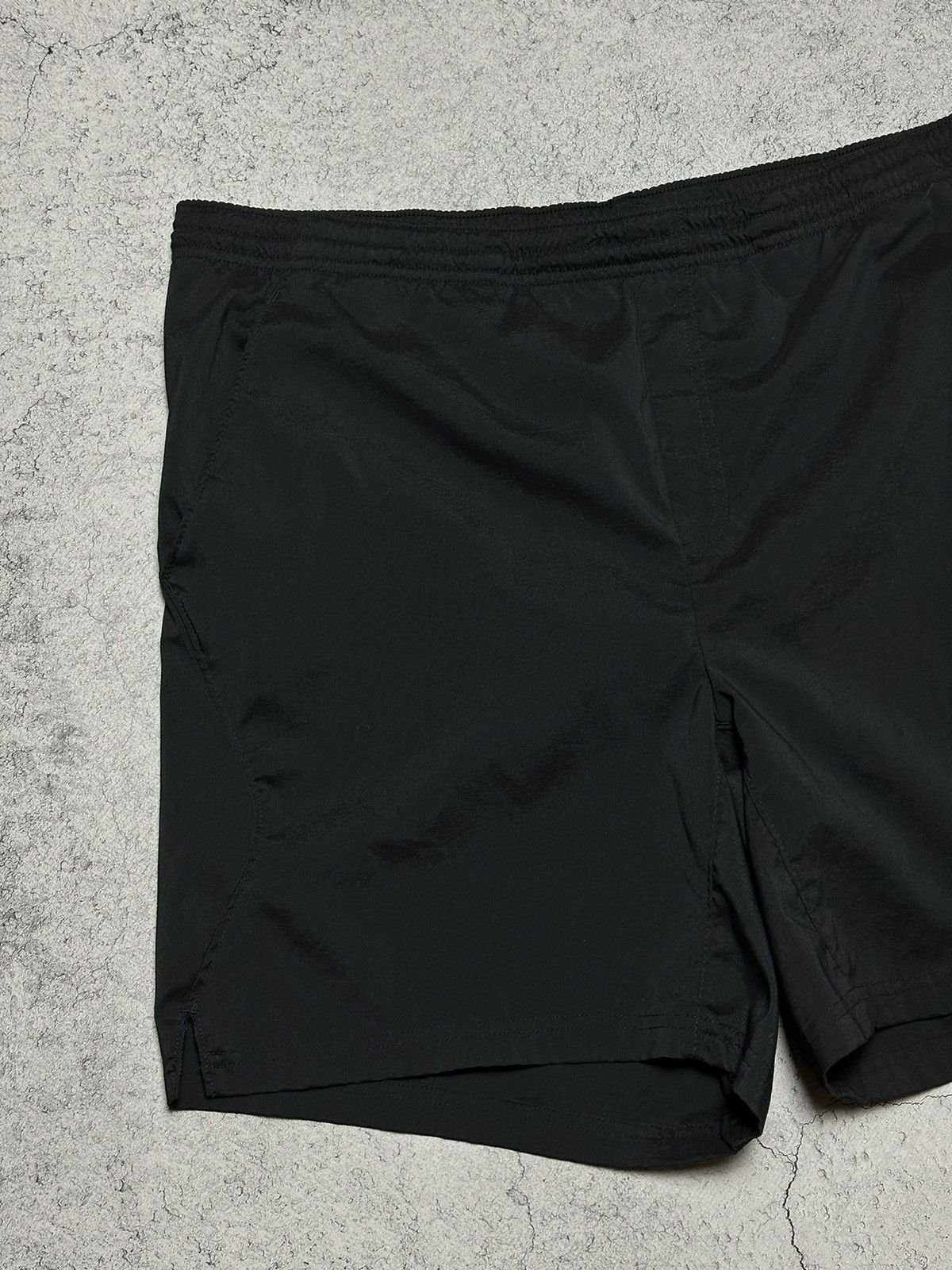 Vintage Vintage Nike Dri-Fit Swoosh Shorts Size M-L Y2K Drill Size US 34 / EU 50 - 3 Thumbnail