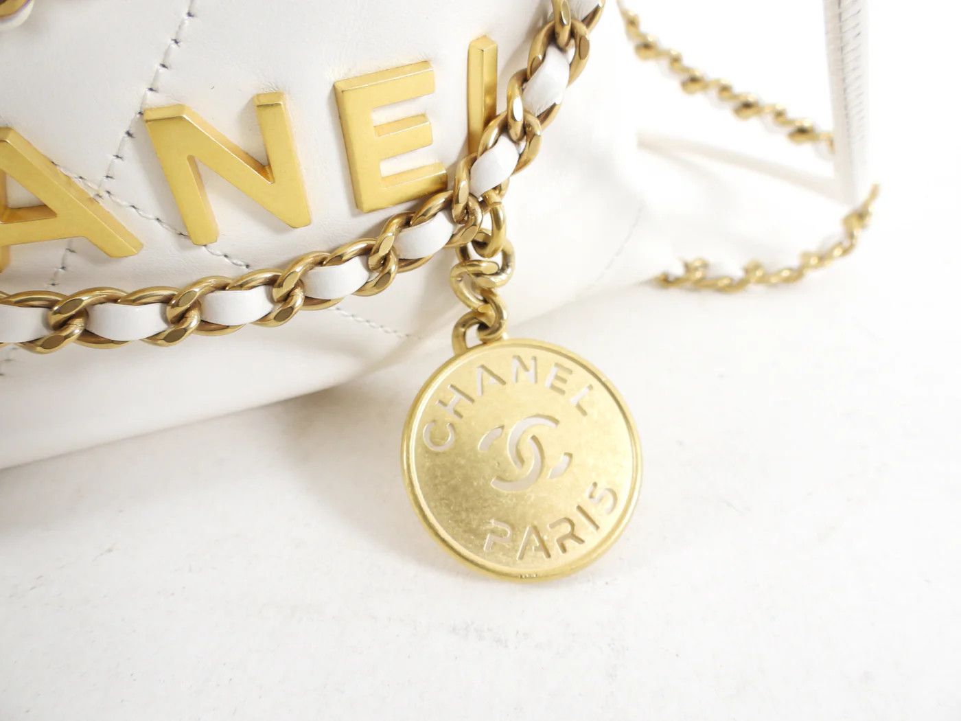 Chanel os11x0126 Size: OS / Mini Chain Bag Bag In White Size ONE SIZE - 6 Thumbnail