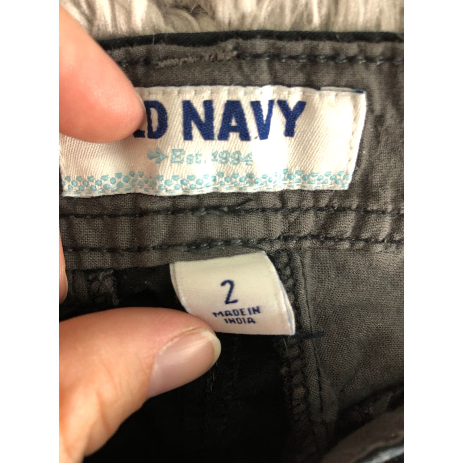 Old Navy Old Navy Womens Bermuda Shorts Mid Rise Dark Wash Black Cotton 2 Regular 28in Inseam 7in 5-Pocket Denim Casual Vintage N/A Size 26" / US 2 / IT 38 - 7 Thumbnail