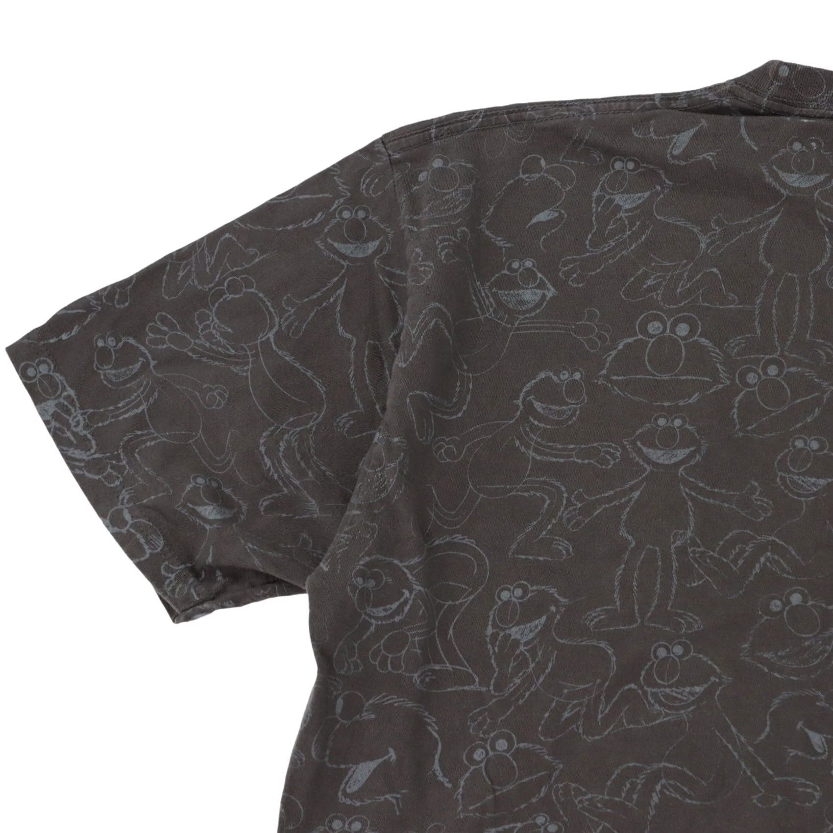 Vintage VINTAGE Sesame Street Elmo AOP Megaprint T Shirt XL Black 100% Cotton Cygnus Graphic Tee Mens XS? Size US XL / EU 56 / 4 - 7 Thumbnail