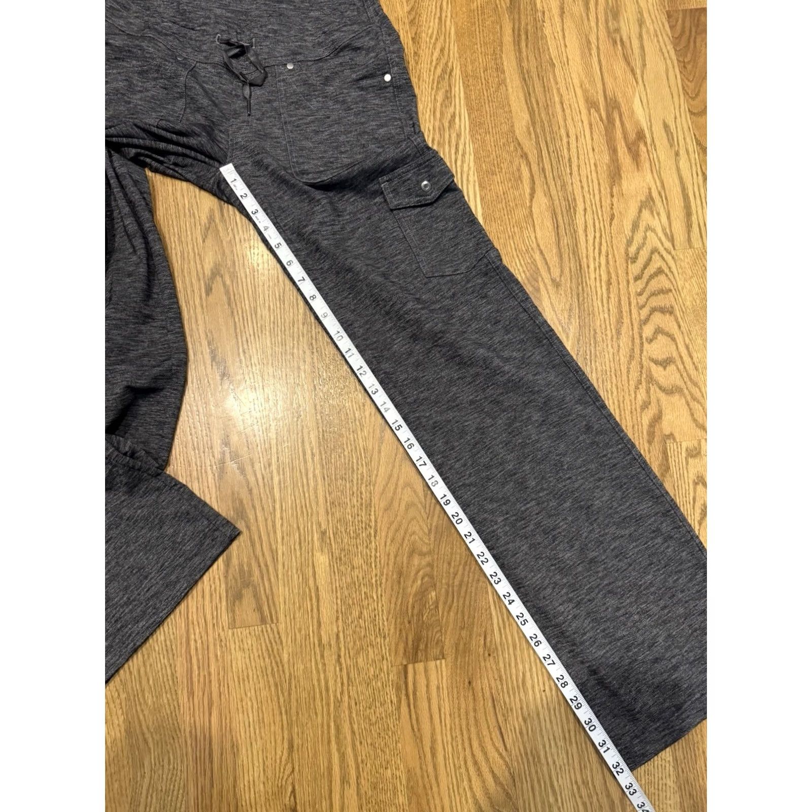 Vintage Kuhl Pants Womens 4 Gray Mova Straight Leg Pull Cargo Women Size Dark Grey Size 27" / US 4 / IT 40 - 8 Thumbnail