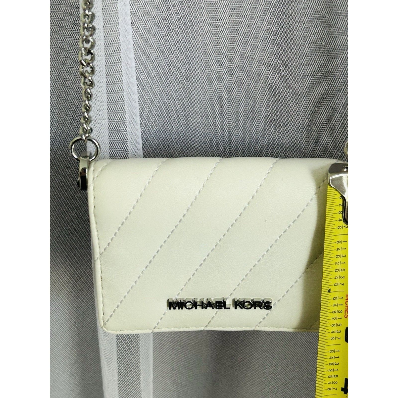 Michael Kors New Michael Kors Mini Purse White Leather Quilted Crossbody Size ONE SIZE - 20 Thumbnail