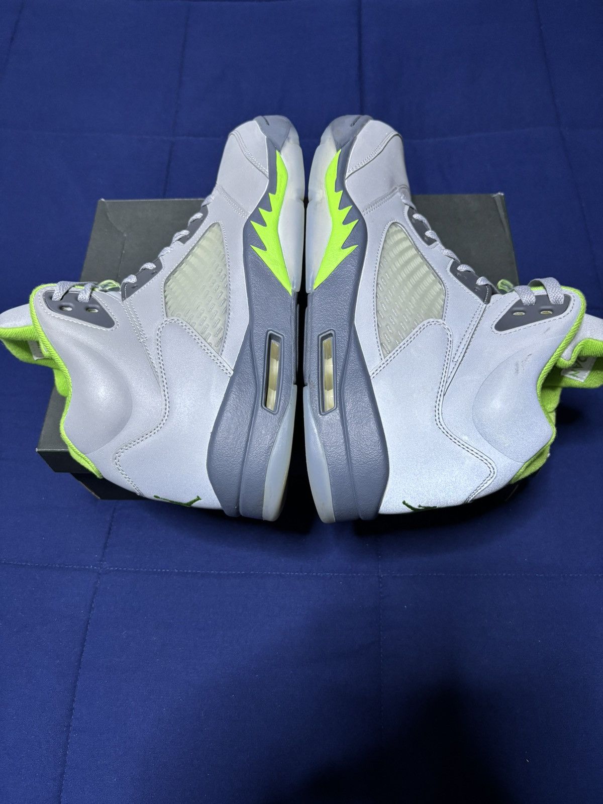 Jordan Brand Jordan 5 Retro Green Bean 2022 Size 12.5 Size US 12.5 / EU 45-46 - 2 Thumbnail