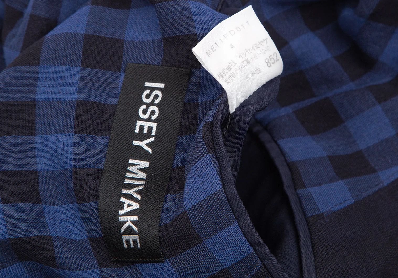 Issey Miyake Summer Wool Jacket in Navy with Check Pattern Size US XL / EU 56 / 4 - 18 Thumbnail