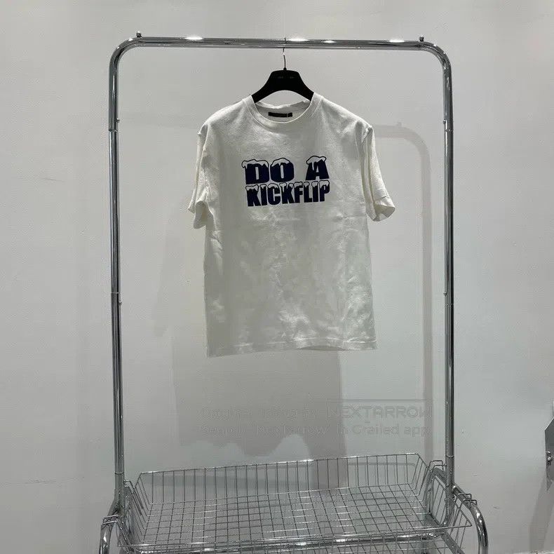 Louis Vuitton Louis Vuitton Snow Letter Short Sleeve Size US L / EU 52-54 / 3 - 3 Thumbnail