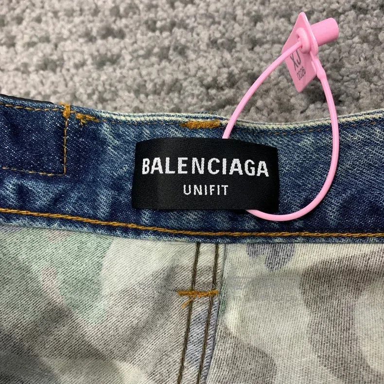 Balenciaga Balenciaga size XXS Cut-Out Camo Faux Two-Piece Denim Pant Size US 28 / EU 44 - 4 Thumbnail