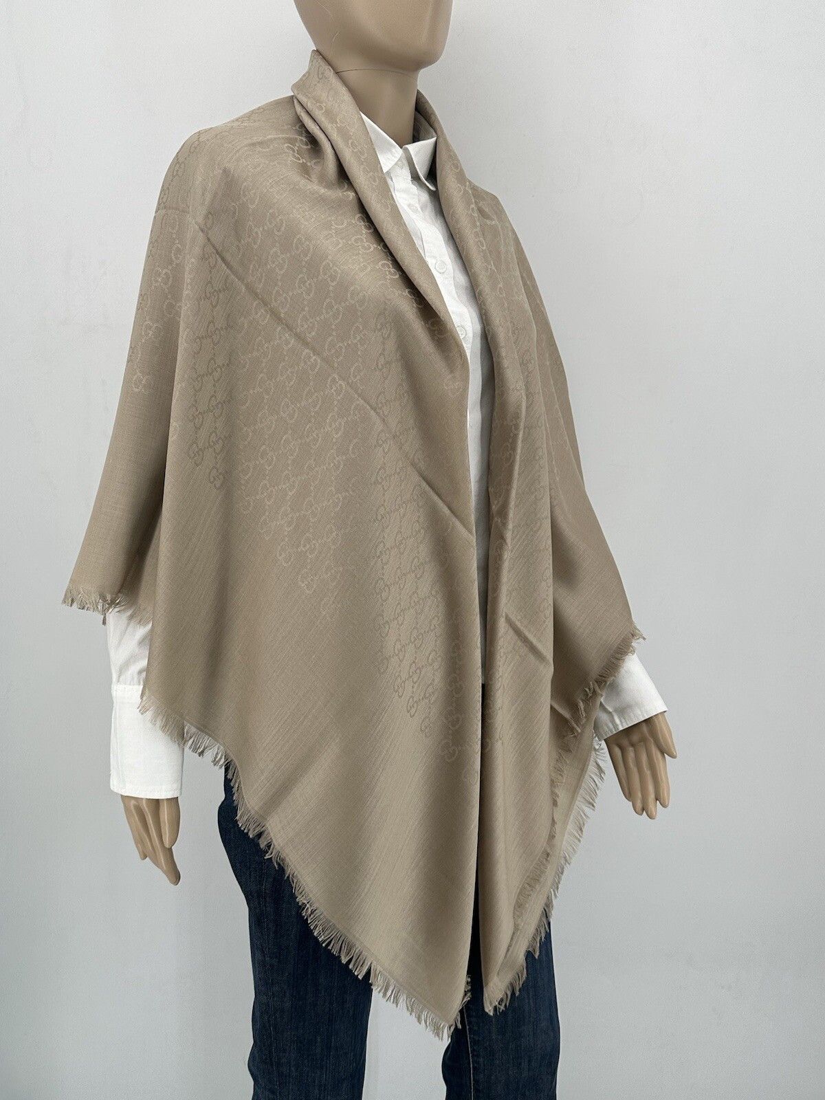 Gucci 135x135cm New Gucci Scarves Wool/Silk Size ONE SIZE - 5 Thumbnail