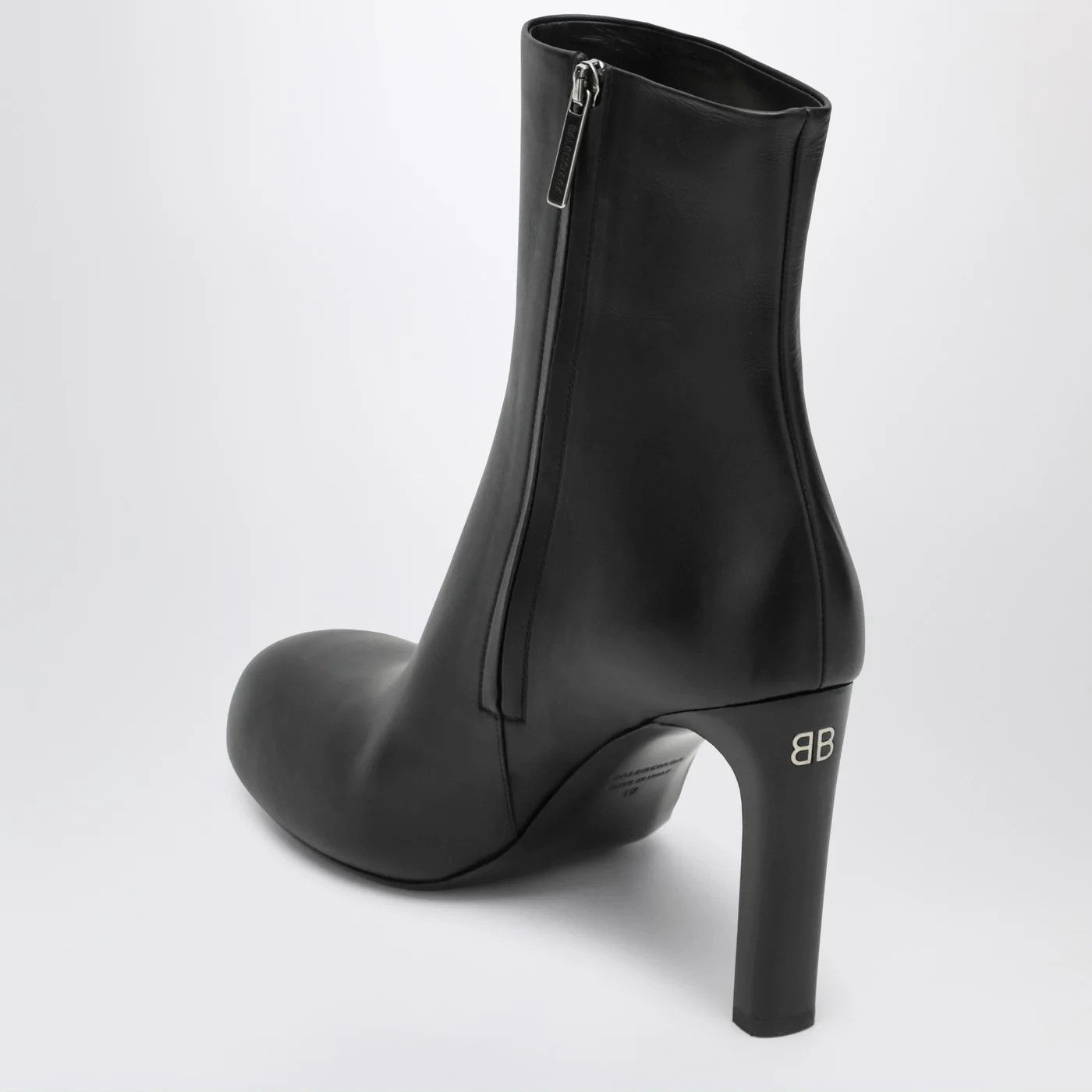 Balenciaga o1d2blof0426 Leather Ankle Boots in Black Size US 10 / IT 40 - 4 Thumbnail