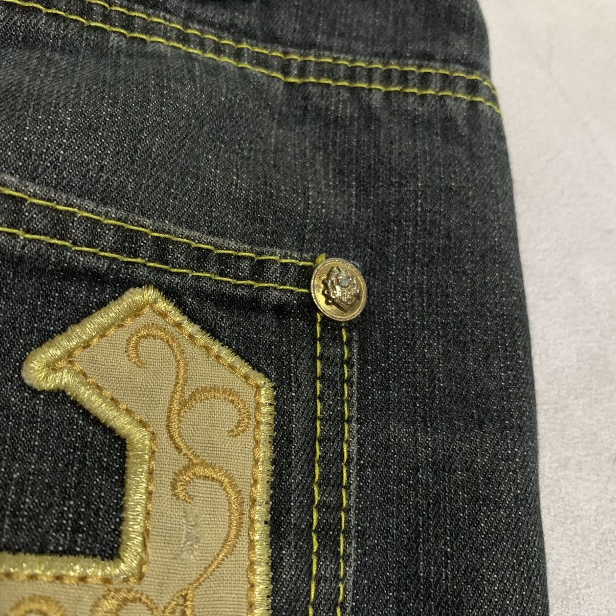 Other Y2K Crown Holder Embroidery Jorts Denim Pants Size US 38 / EU 54 - 5 Thumbnail