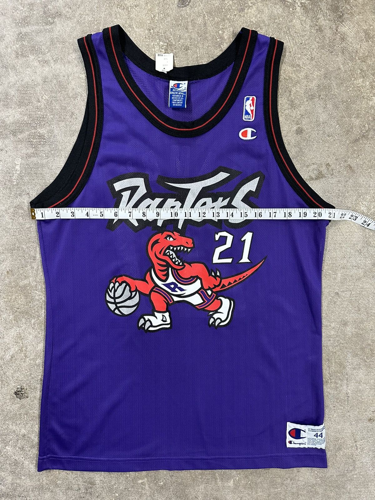 Champion Vintage 90s Champion Camby Toronto Raptors NBA Jersey NWT Size US L / EU 52-54 / 3 - 10 Thumbnail