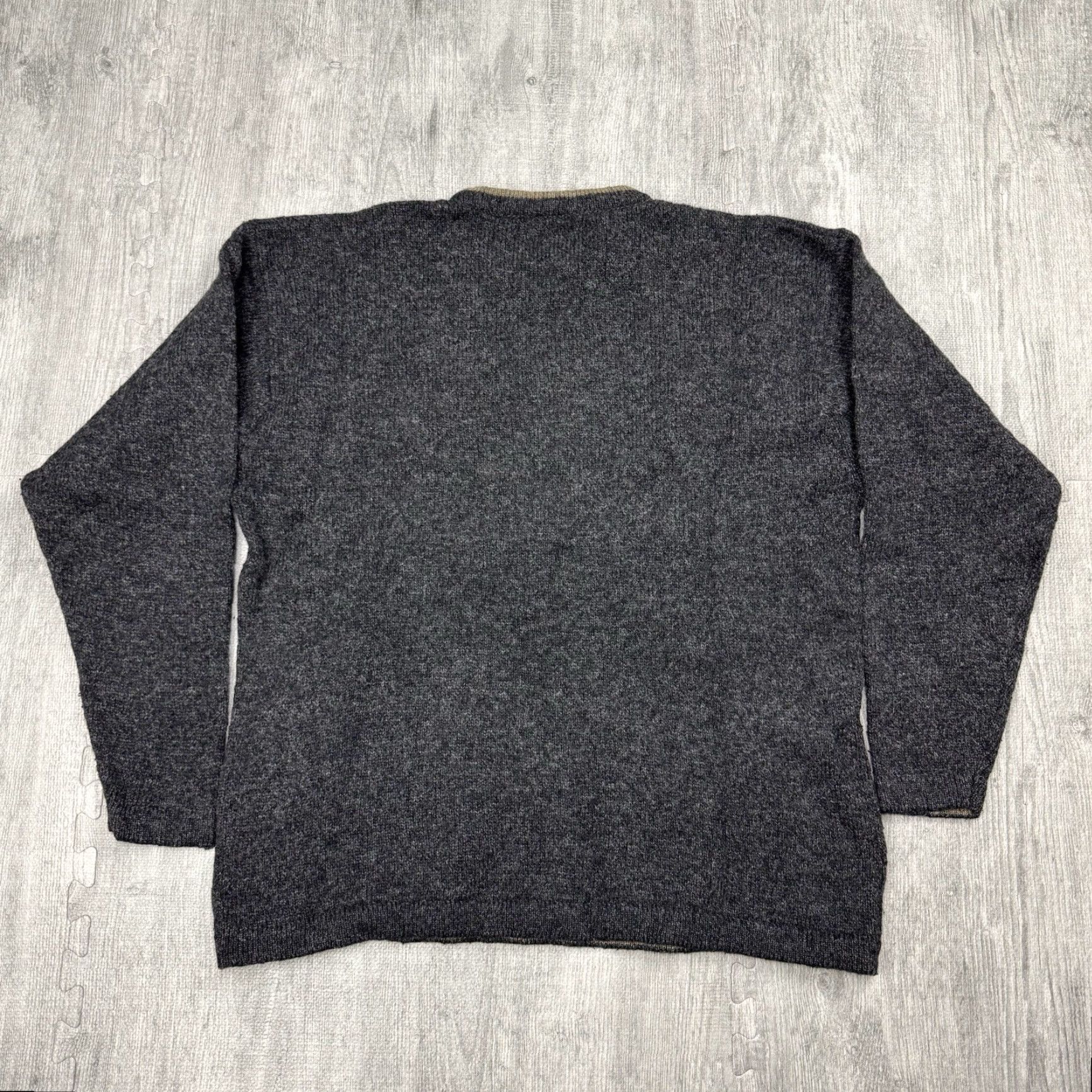 Vintage VINTAGE Woolrich Men’s Charcoal Grey Heathered Crew Neck Sweater XL Wool Blend Knit Pullover All Seasons Size US XL / EU 56 / 4 - 5 Thumbnail