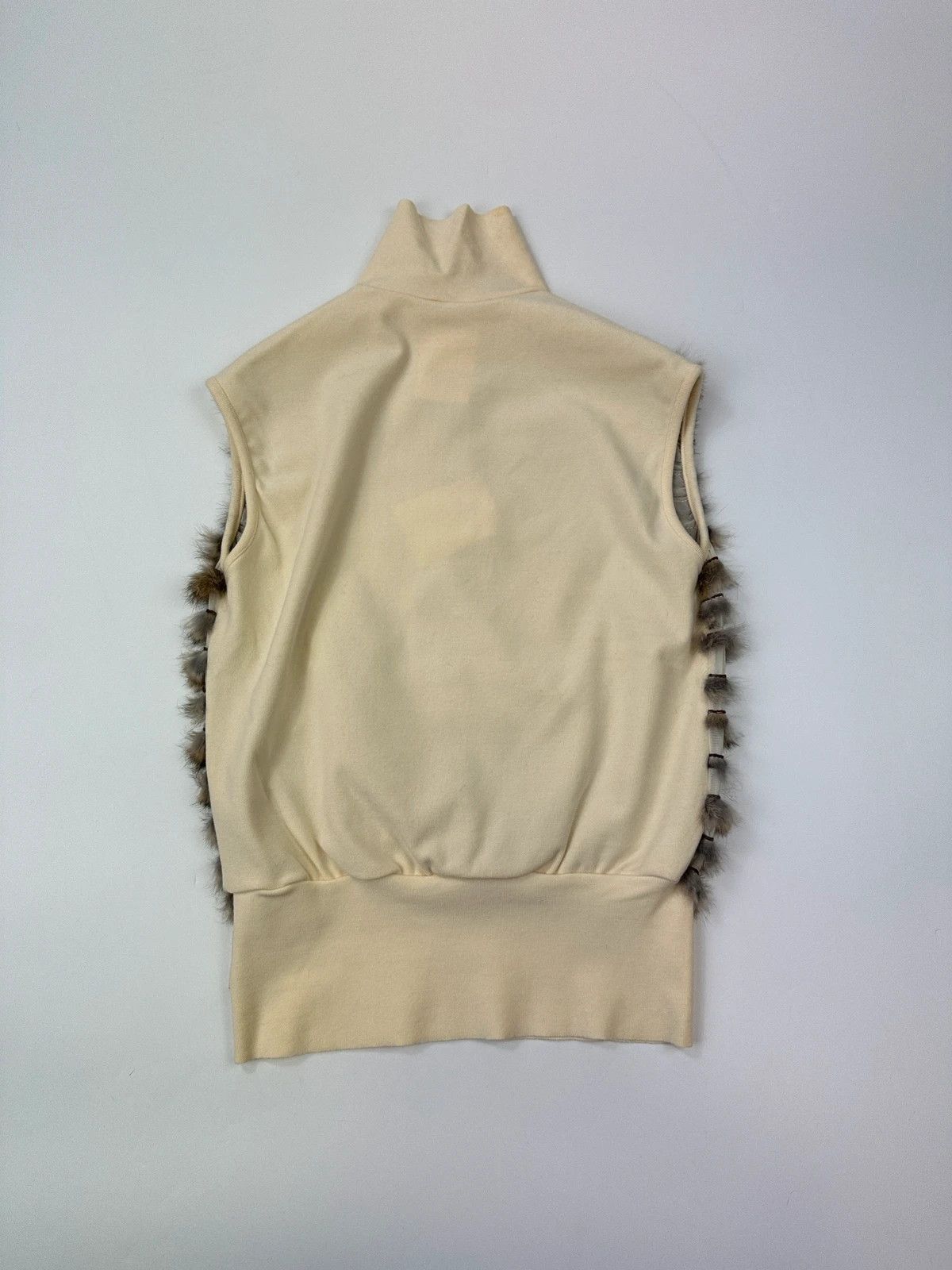 Gianfranco Ferre GianFranco Ferre Early 00’s Sleeveless Top Beige Fur & Mesh Size S / US 4 / IT 40 - 7 Thumbnail