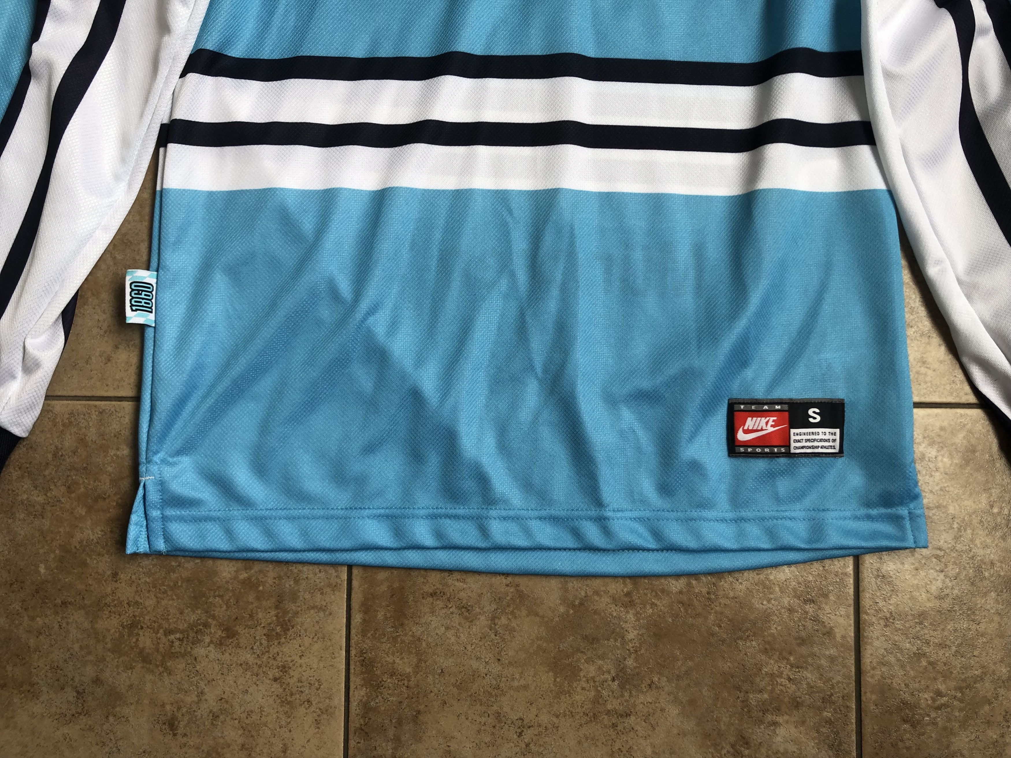 Nike 1860 Munich Home football shirt 1997-1998 Size S Size US S / EU 44-46 / 1 - 3 Thumbnail