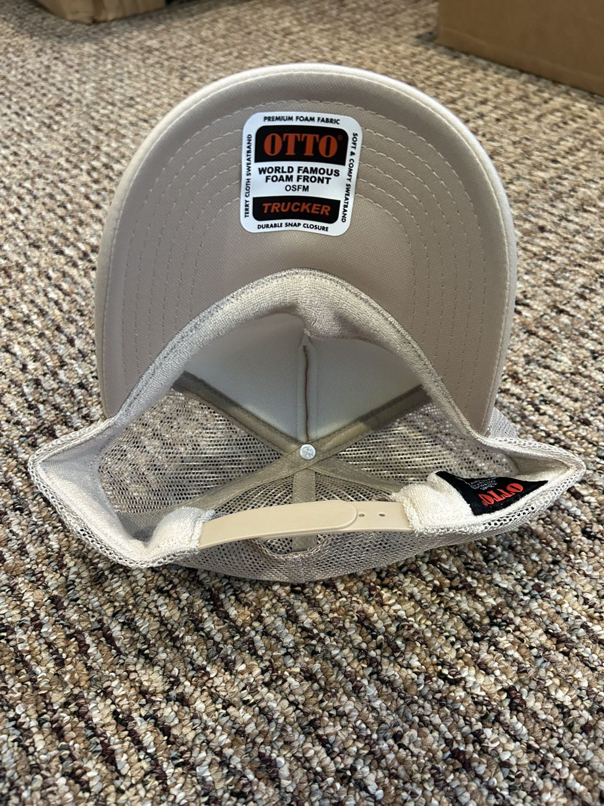 Otto Bad Bunny Merch Trucker Hat Size ONE SIZE - 2 Thumbnail